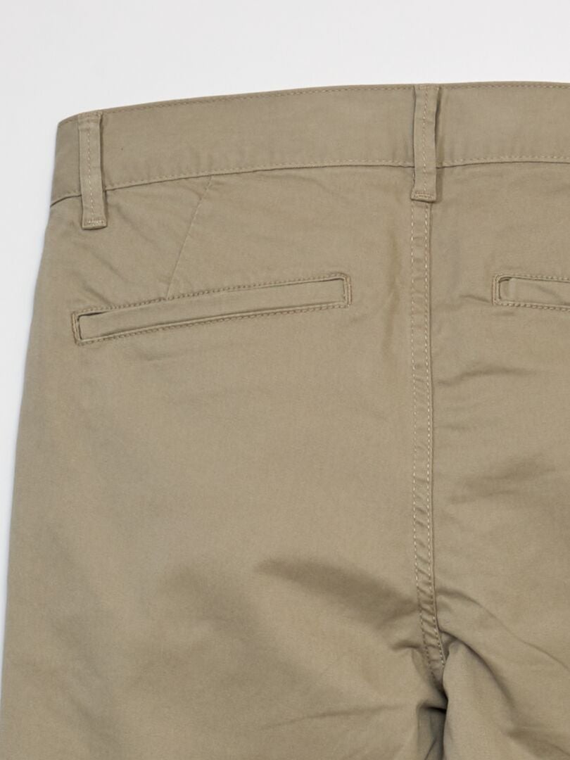Calça chino skinny tamanho L30 - bege