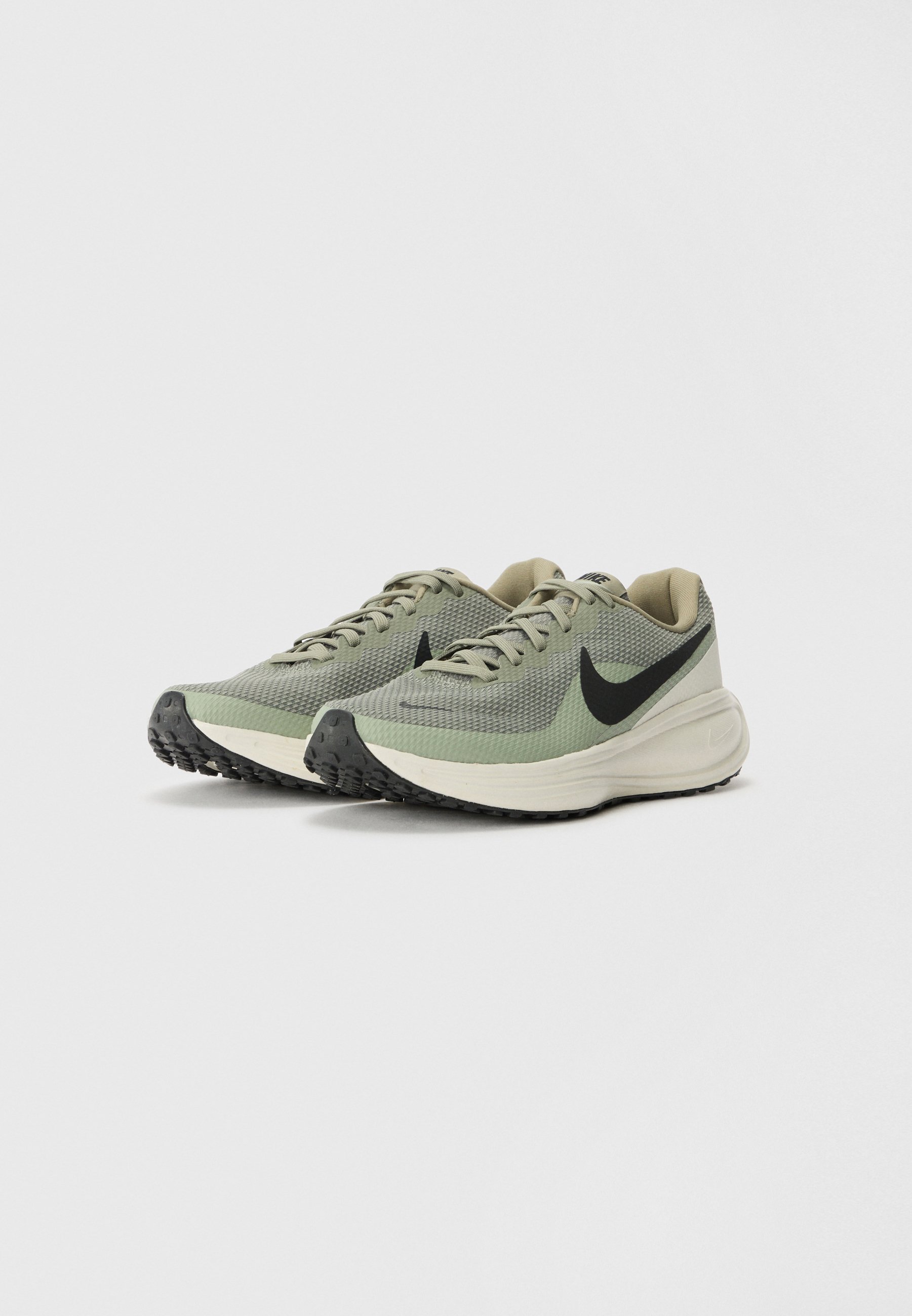 Nike Performance REVOLUTION 8 - Chaussures de running sur route - armée/noir/horizon jade/fantôme