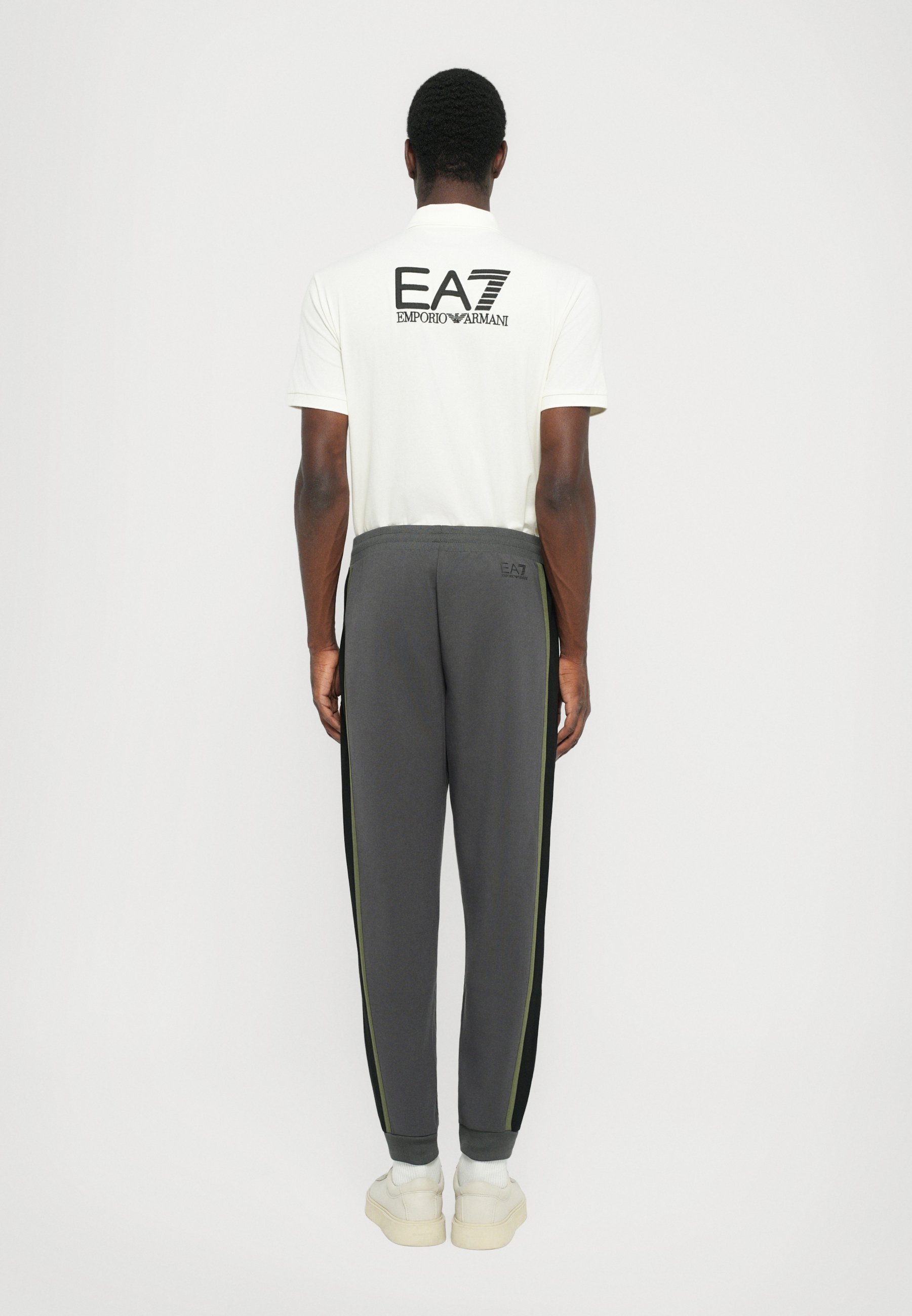 EA7 Emporio Armani SPORTBROEK - Trainingsbroek - asfalt