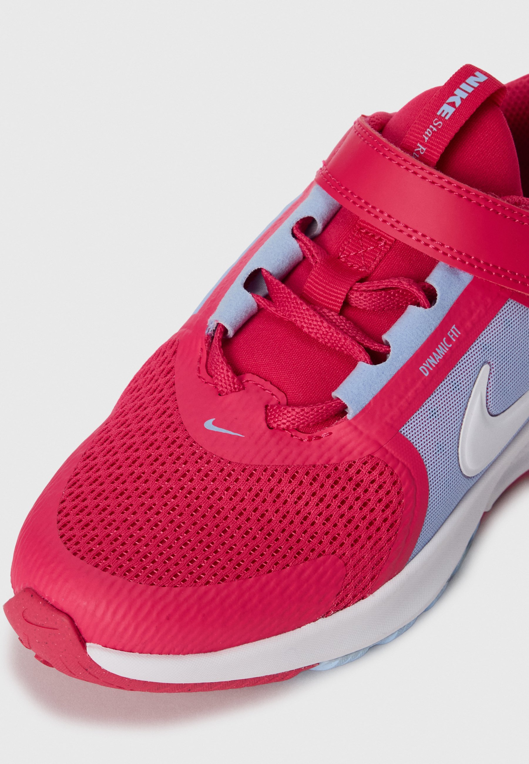 Nike Performance STAR RUNNER 5 UNISEX - Hardloopschoenen voor op de weg - lichtroze/wit aluminium