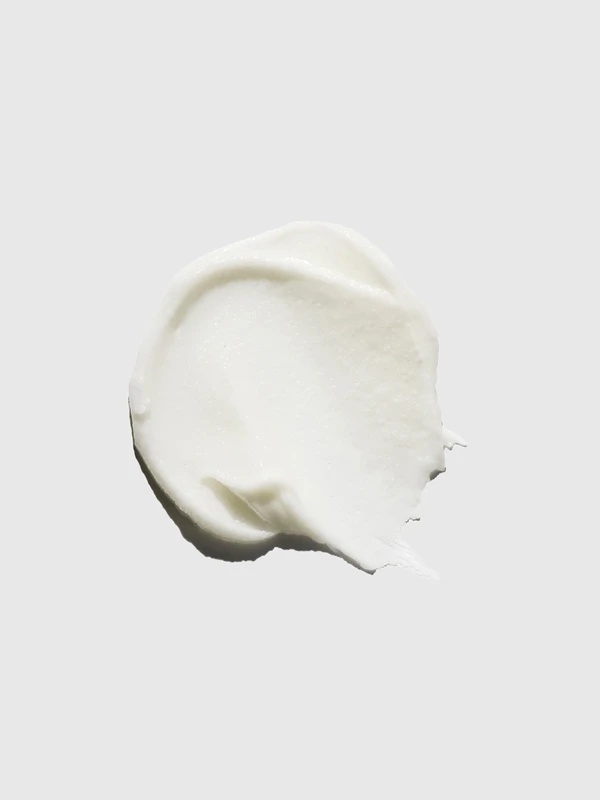 SKKN by Kim Skincare šveitiklis „Soft“ – atnaujinantis pilingas su šveičiamuoju efektu.