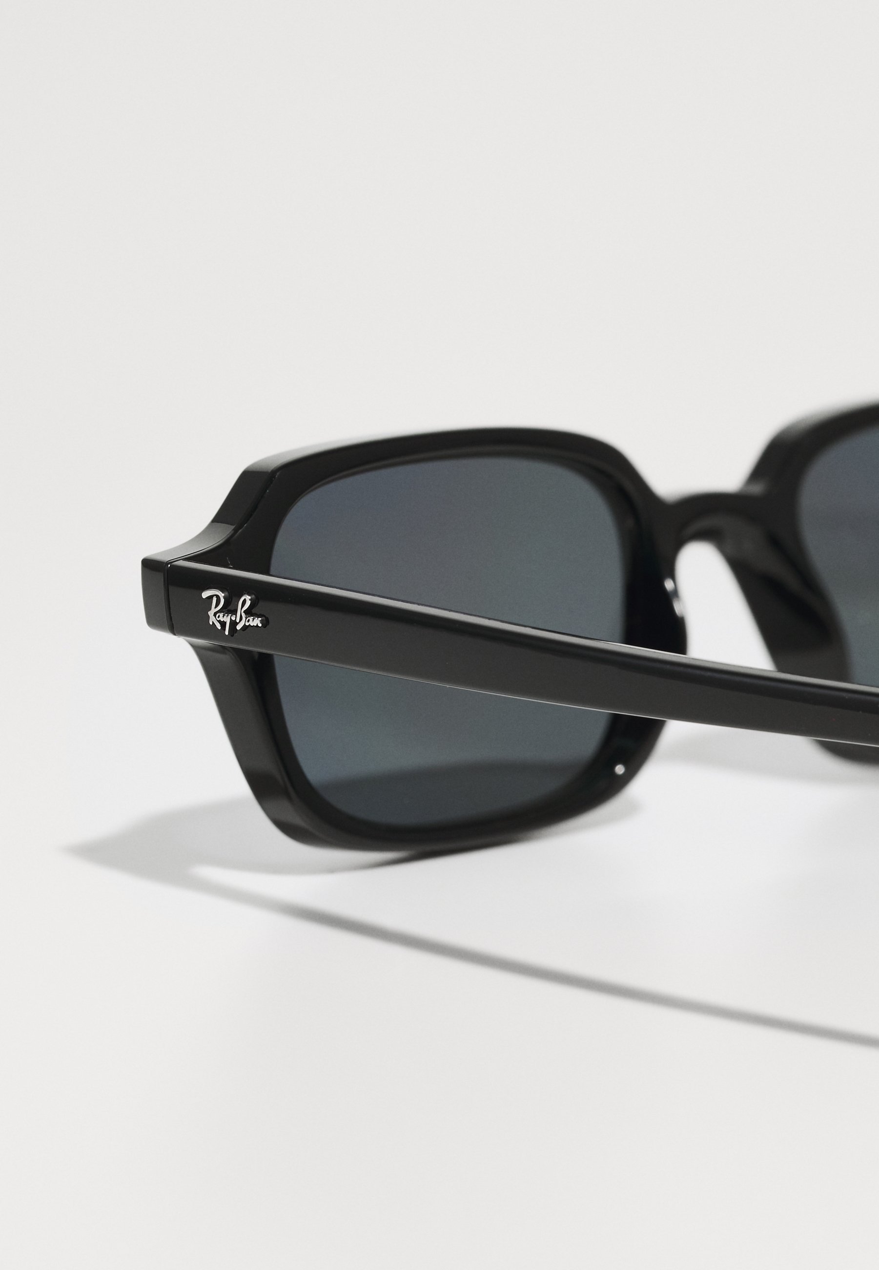 Ray-Ban ZURI UNISEX - Akiniai nuo saulės - juodi