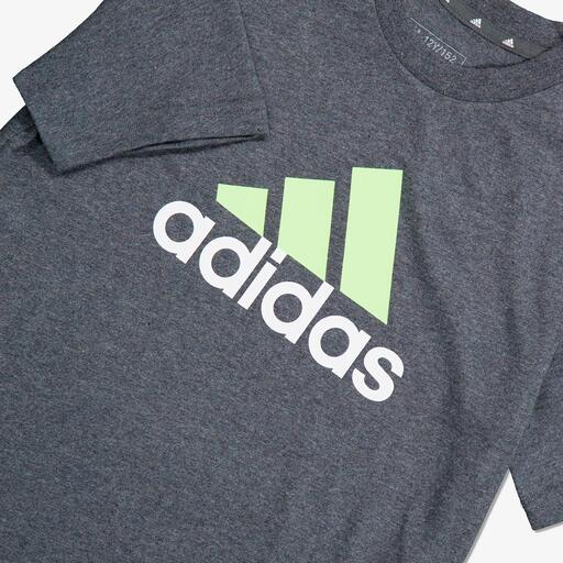  adidas Essentials
