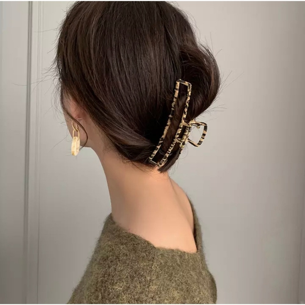SOHO metalna šnala za kosu s leopard printom - leopard print