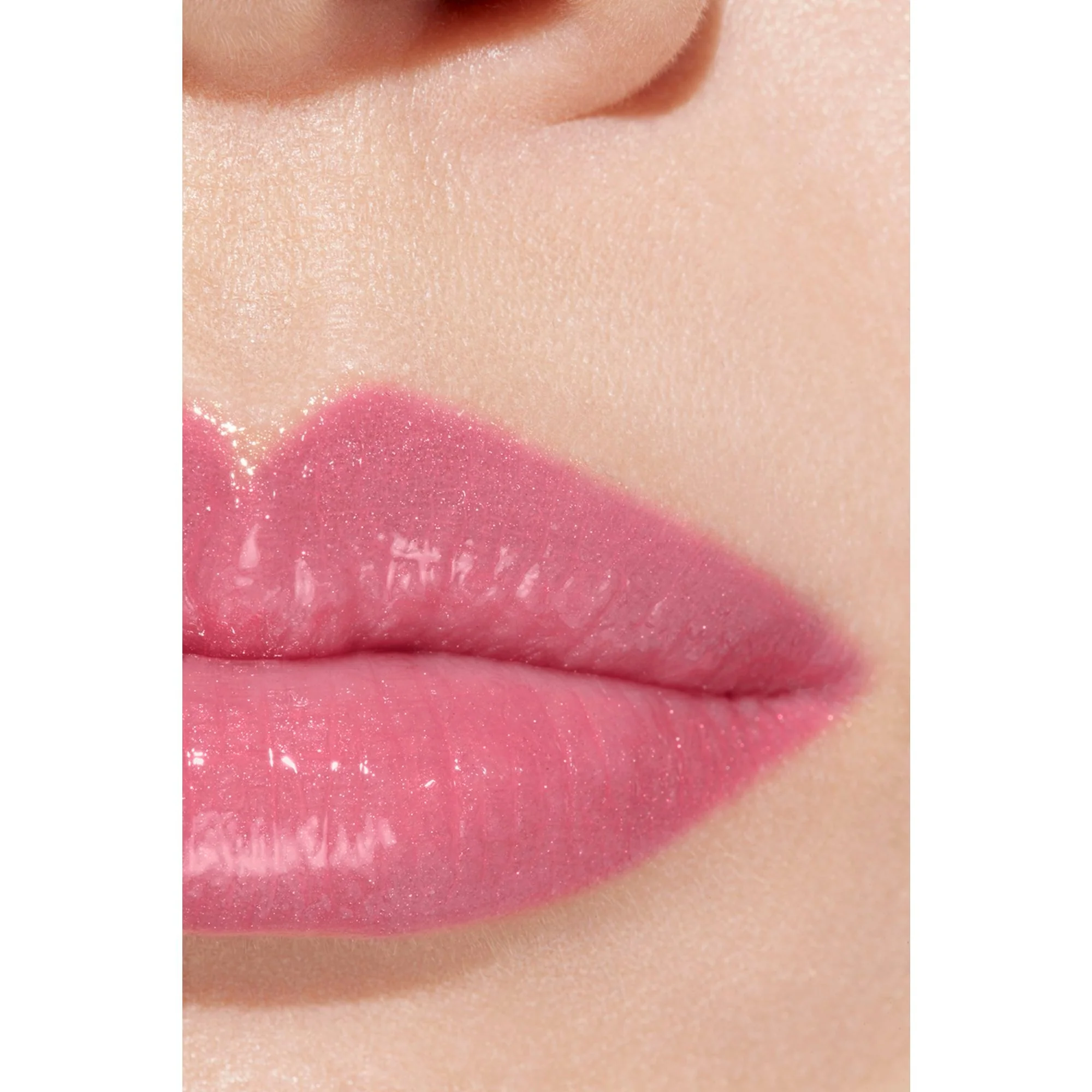 ROUGE COCO BAUME - BRILLANTE - BALSAMO IDRATANTE COLORATO SUBLIMATORE, INTENSITÀ SU MISURA