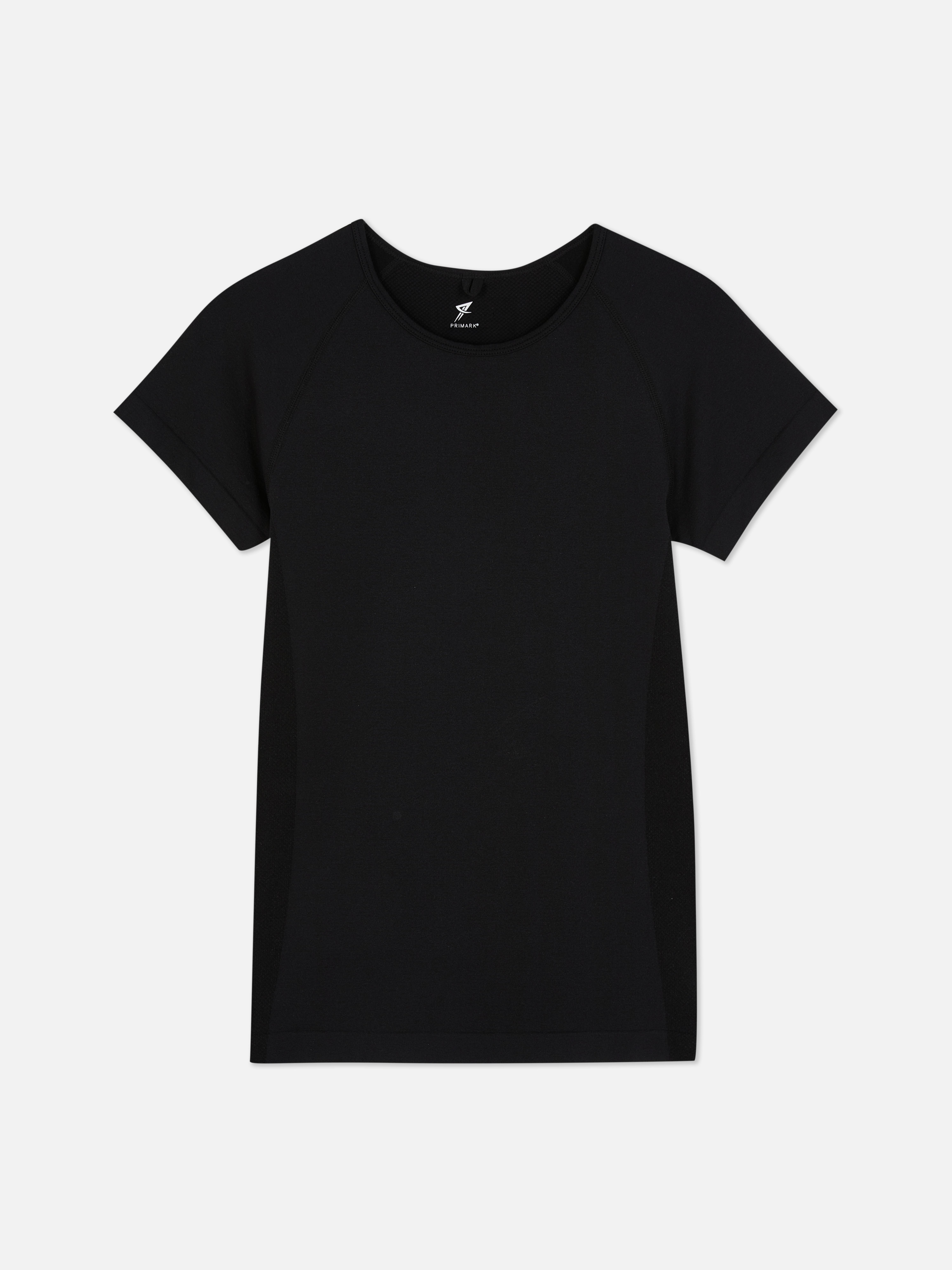 Top sportivo a maniche corte senza cuciture. Un top sportivo con scollo rotondo, maniche corte ed elasticizzato.