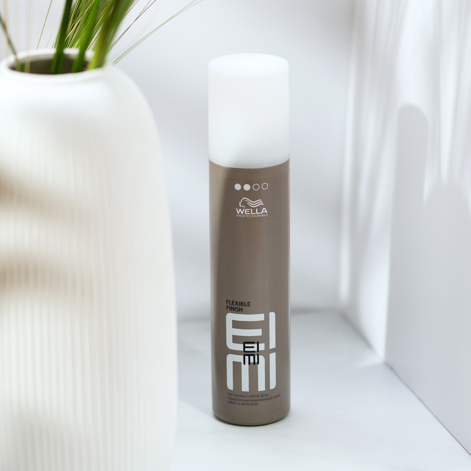 Wella Professionals EIMI Fixing EIMI Flexible Finish plaukų lakas, 250 ml