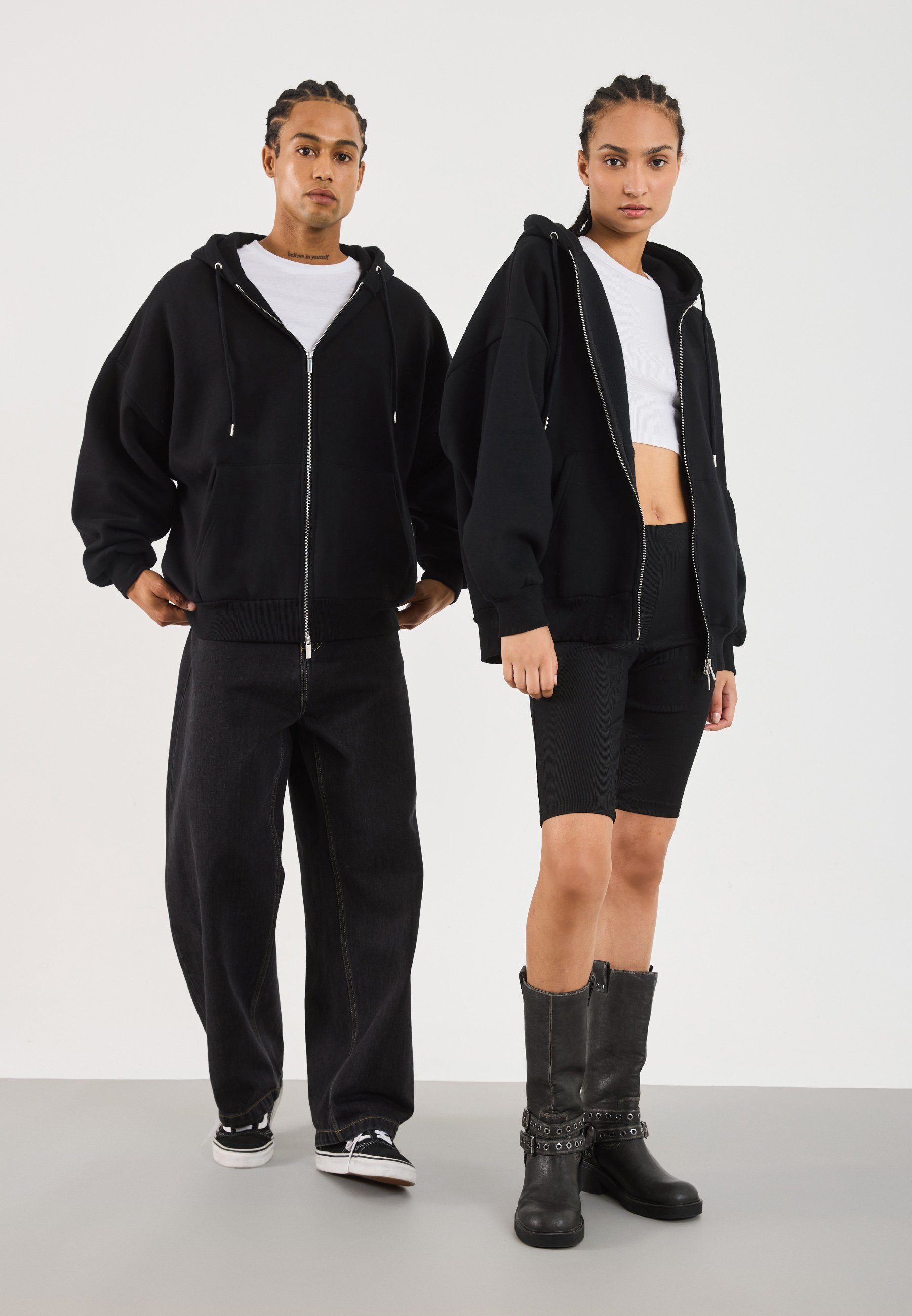 YOURTURN OVERSIZE BASIC ZIP HOODIE UNISEX - Sweatshirt met rits - echt zwart
