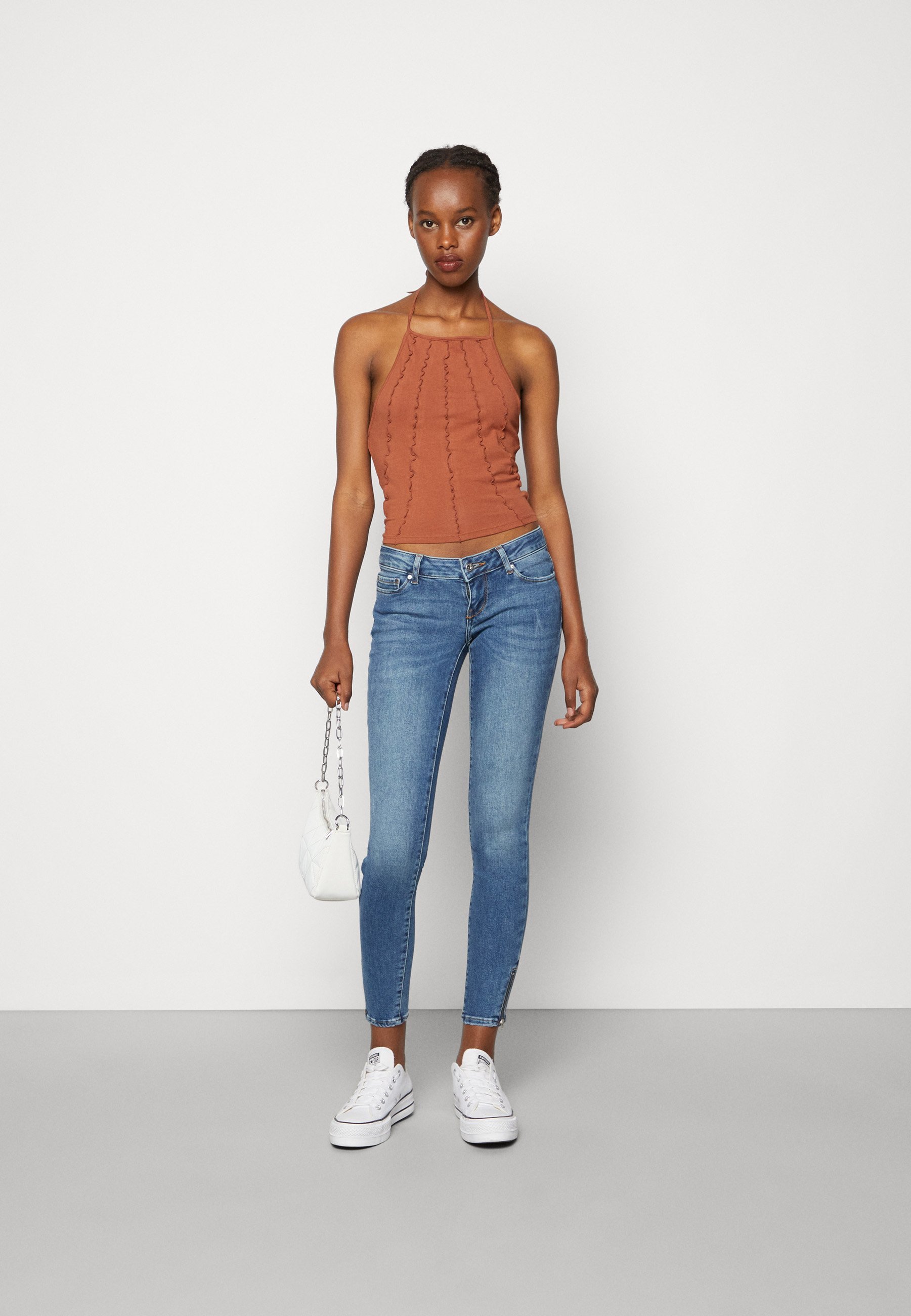 UNIQUEMENT SUR LCORAL SKINNY ZIP ANK ANK - Jean coupe skinny - denim bleu moyen