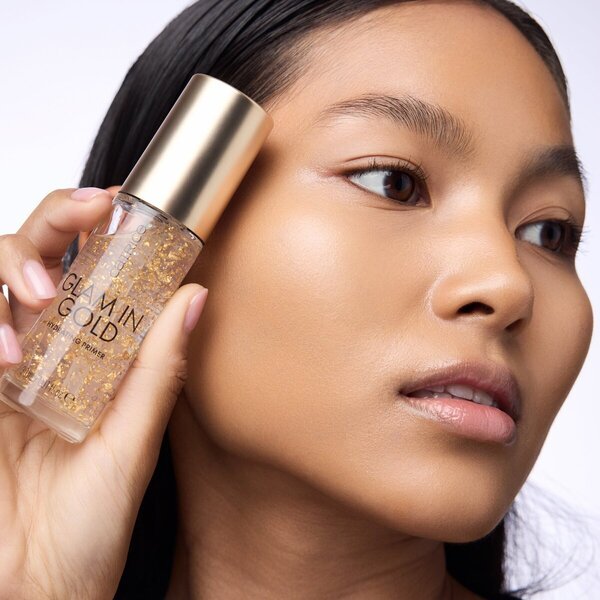 Catrice Glam In Gold 010 Oh My Goldness vlažilni primer<br>30ml