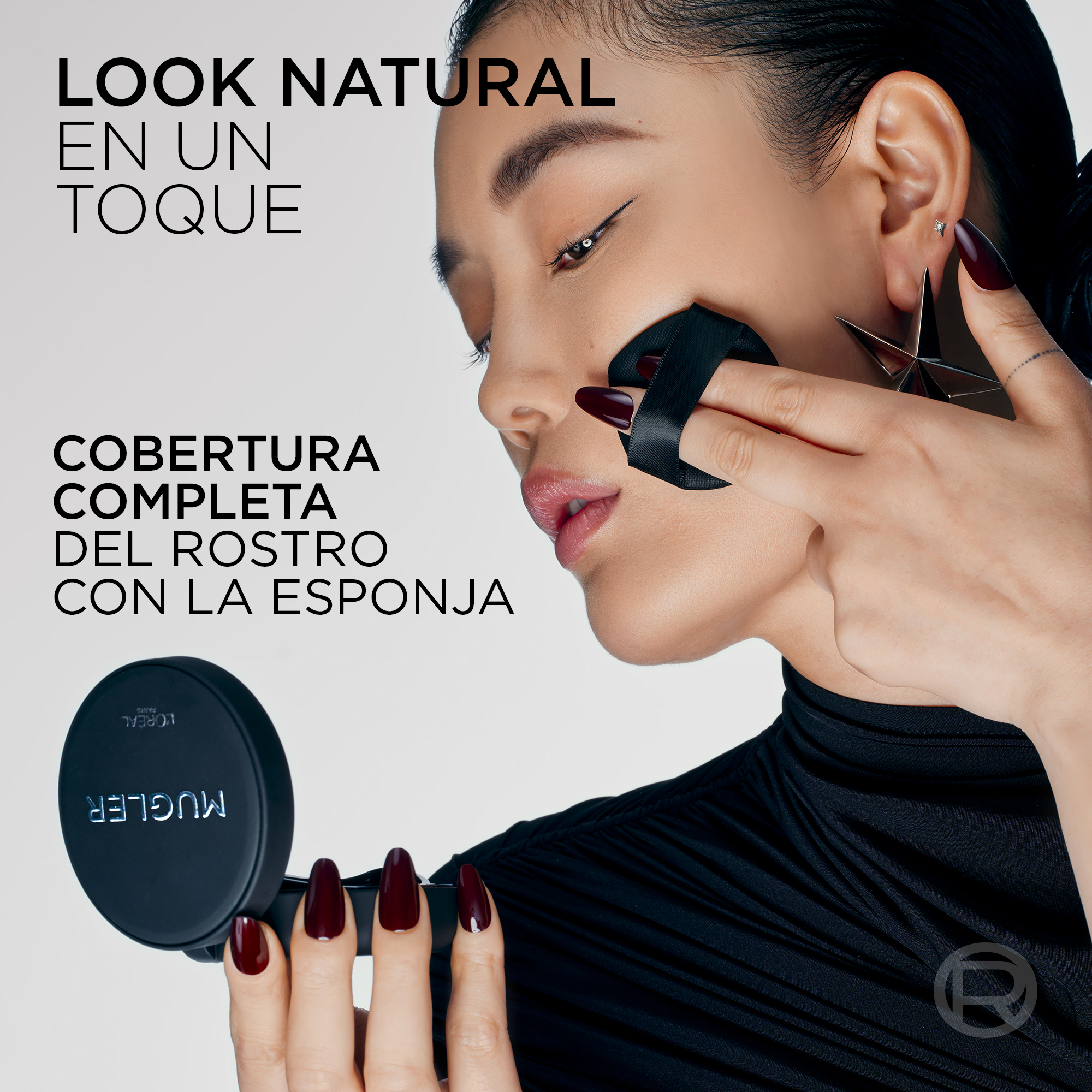 L'Oreal Paris x Mugler Soft Glow Cushion Foundation Пудери