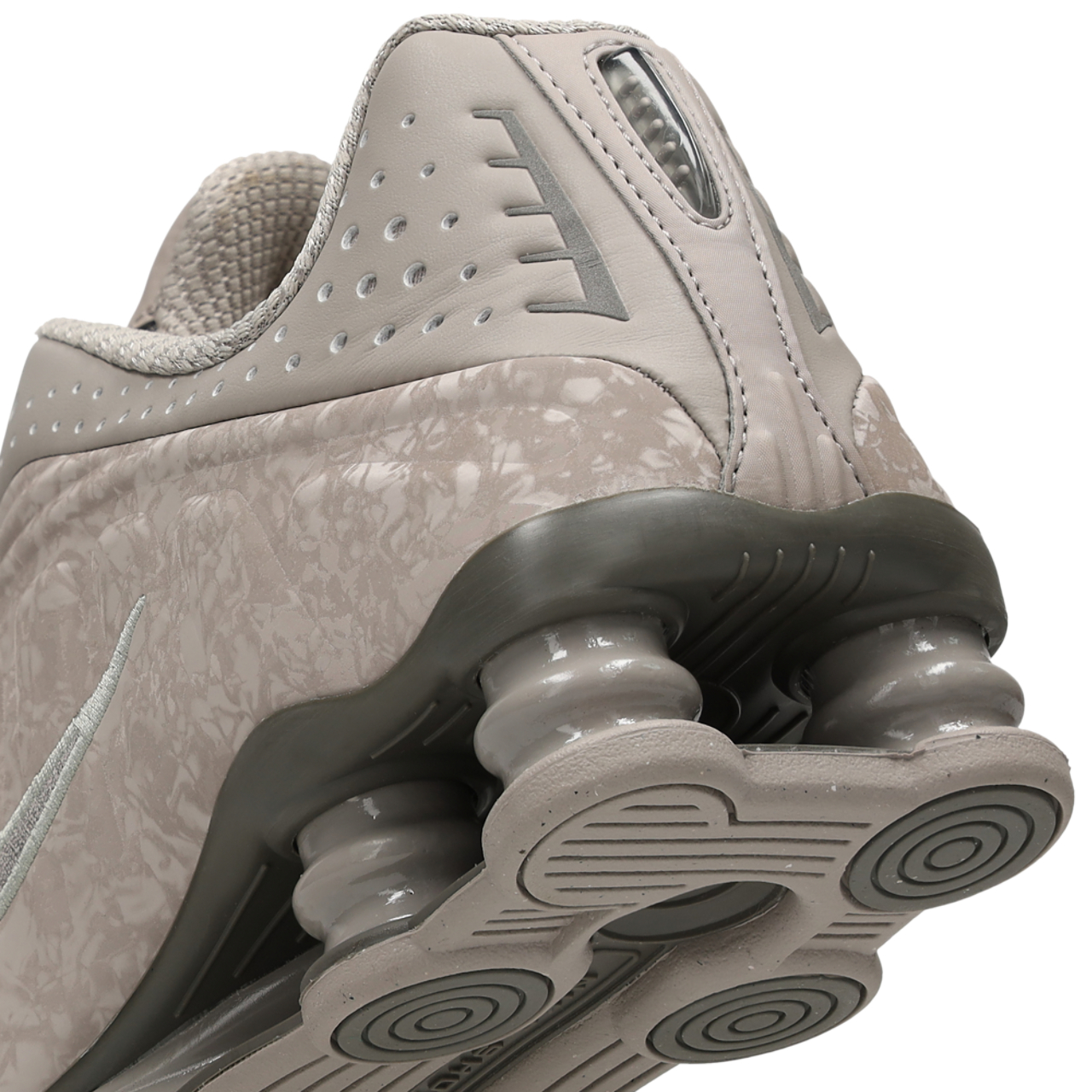 Nike Shox R4