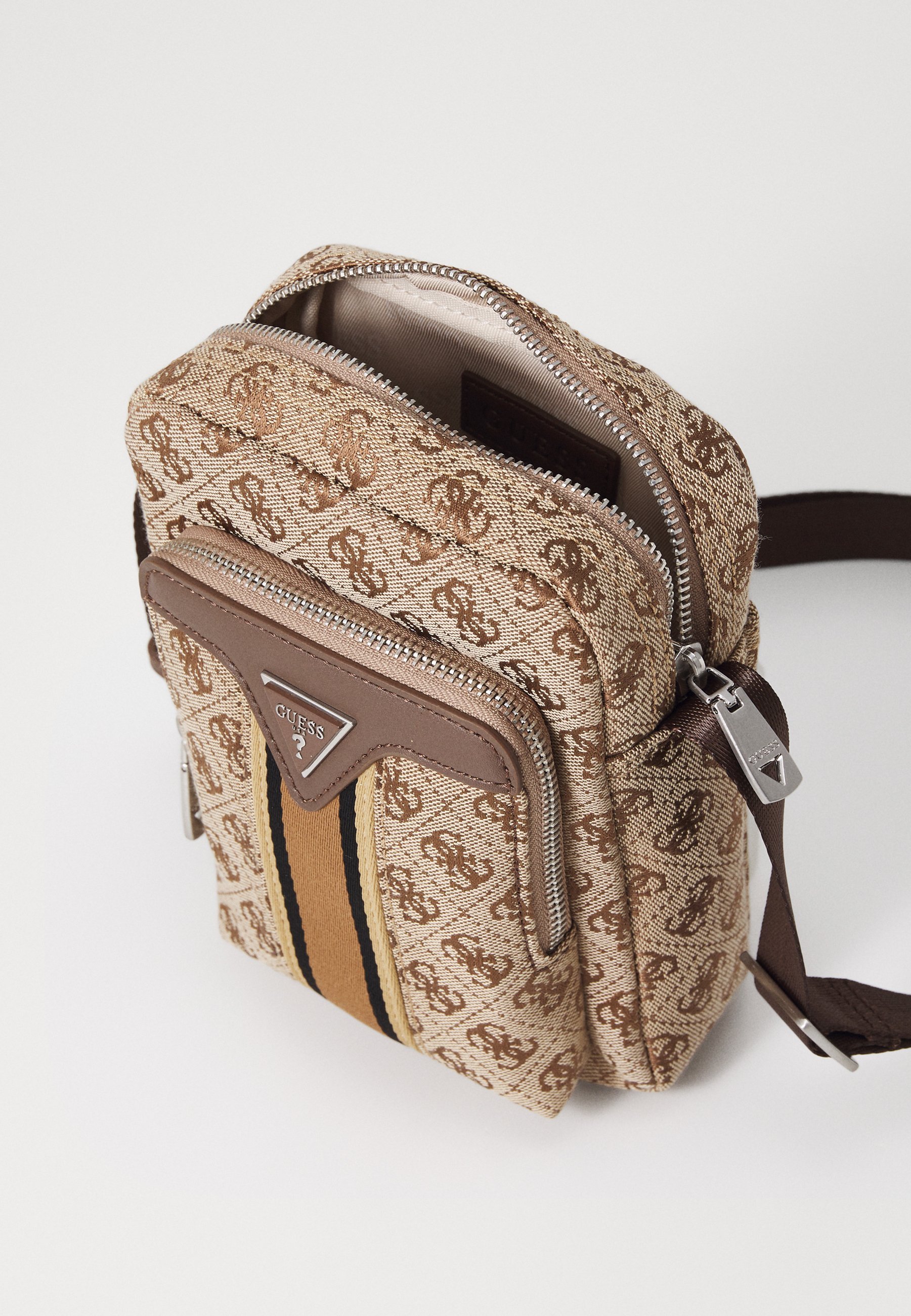 Guess MILANO - Crossbodytas - beige/bruin