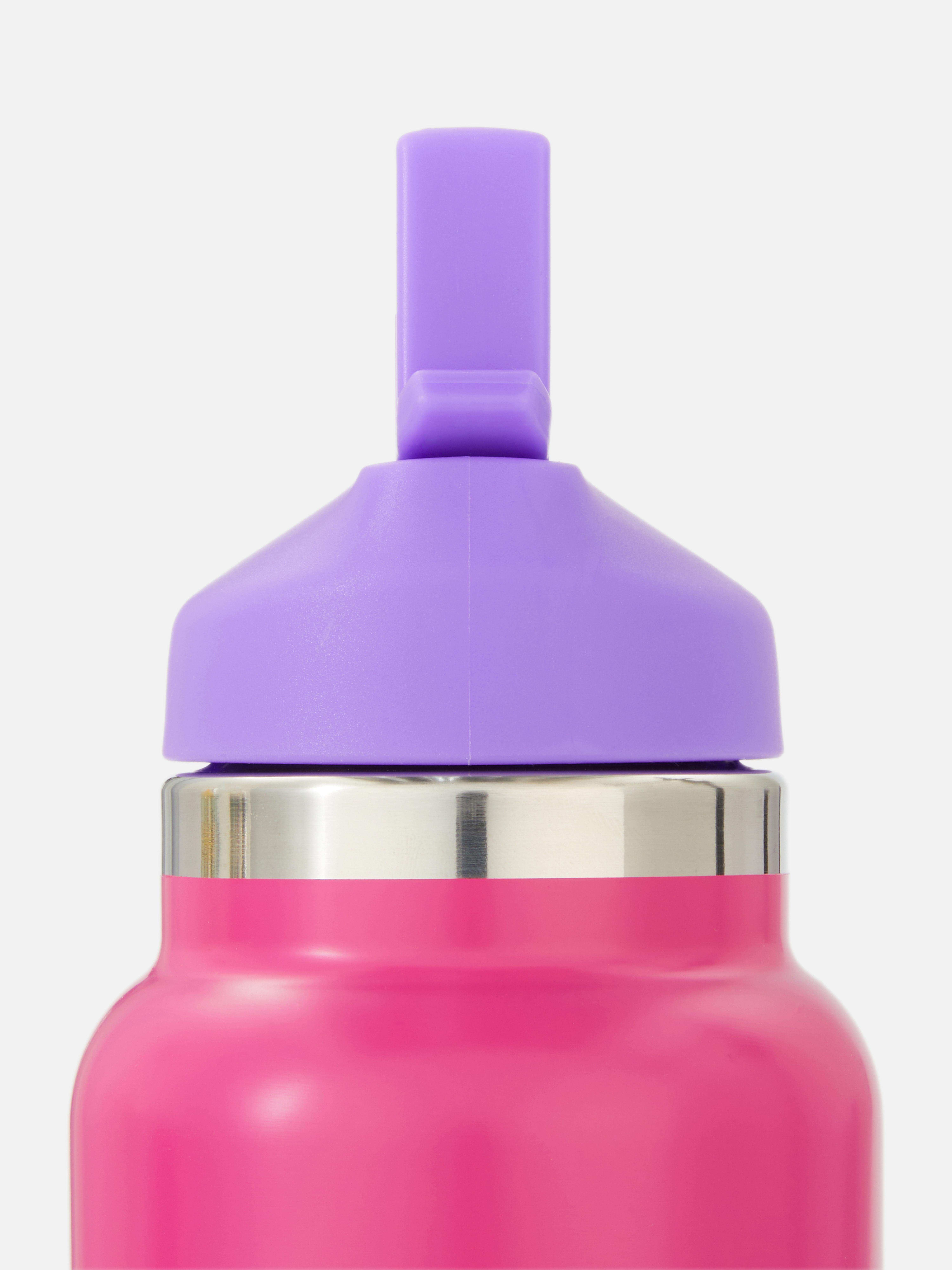 Borraccia con blocchi di colore e cannuccia. Rimani idratato con stile grazie alla nostra borraccia con blocchi di colore.