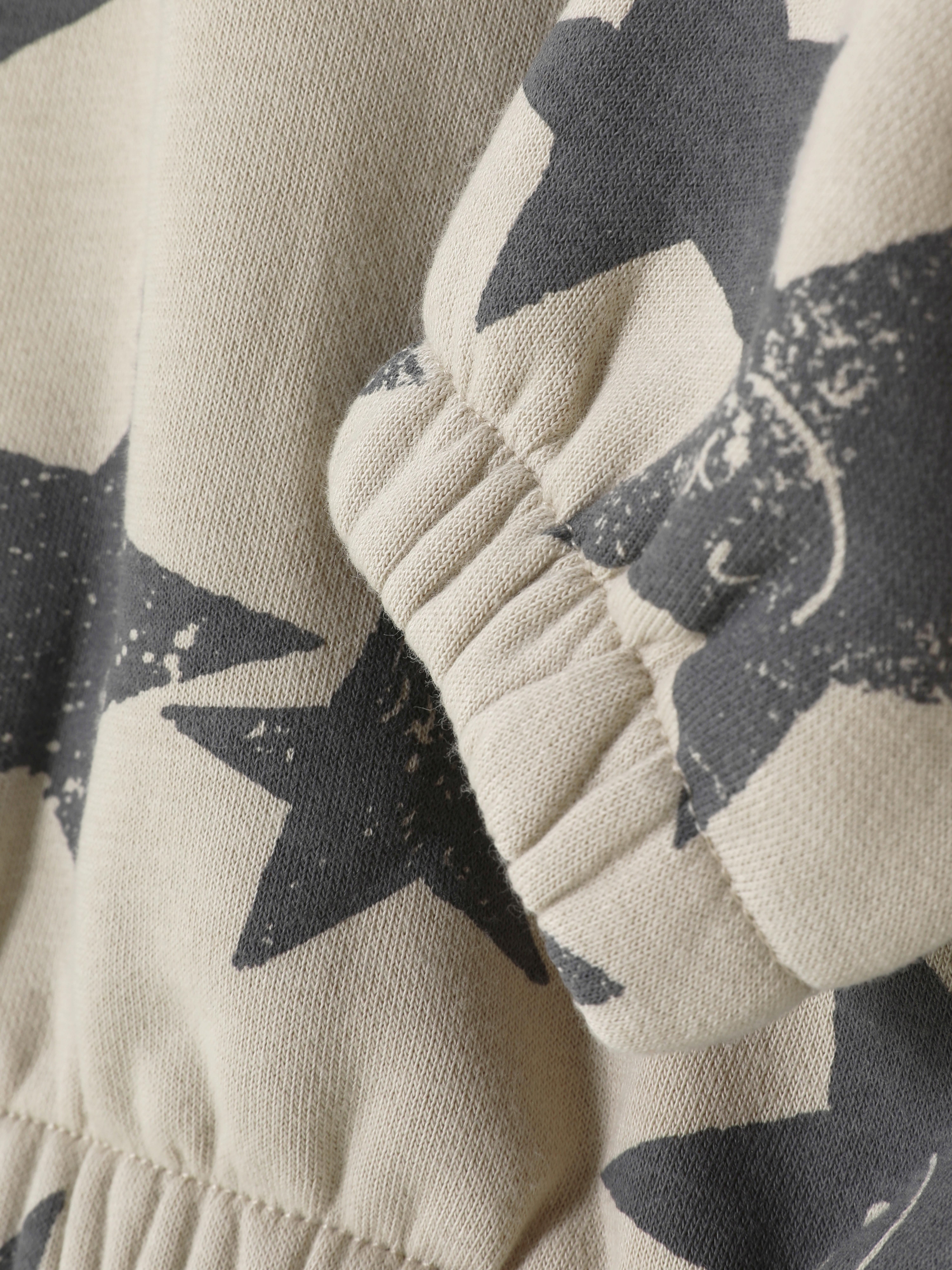 Sweatshirt mit Rundhalsausschnitt. Himmlischer Tragekomfort beginnt mit diesem gerippten Sweatshirt.