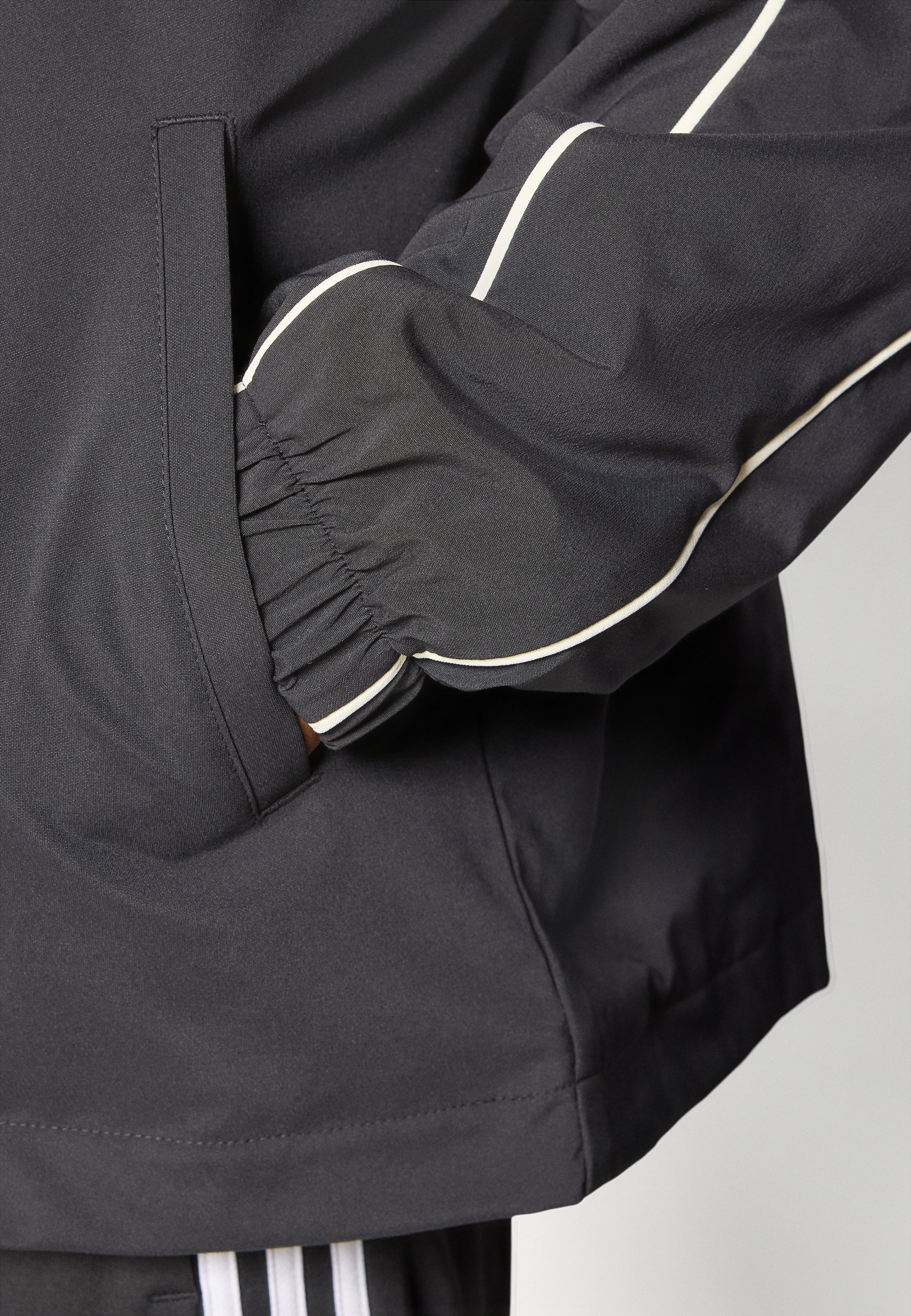 adidas Originals COACH JACKET - Outdoorjack - zwart/ivoor