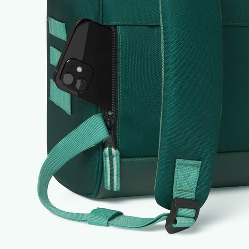 Cabaia Adventurer Medium Rucksack in Limagrün