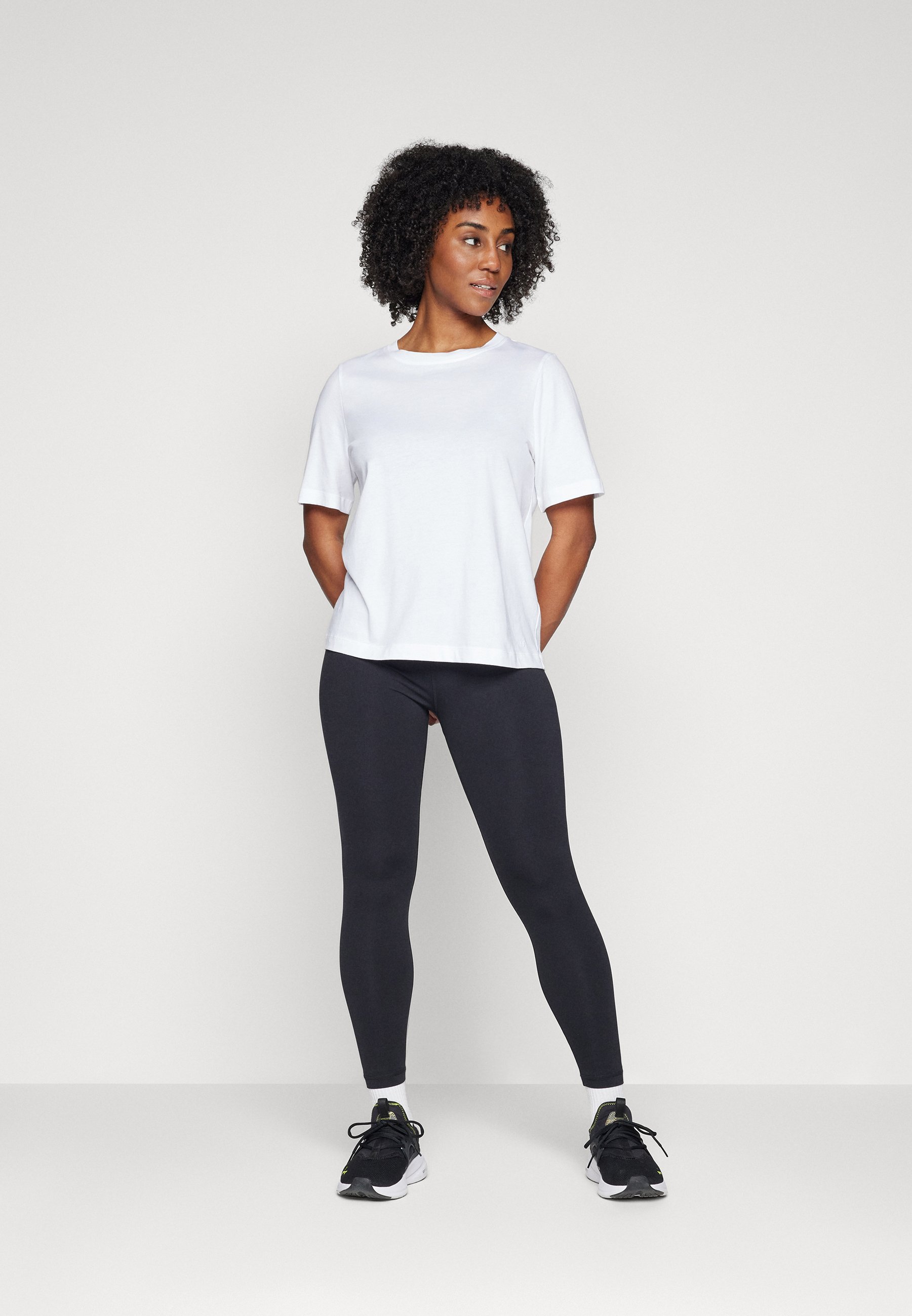 Sweaty Betty ESSENTIAL CREW NECK - T-shirt basic - bianca