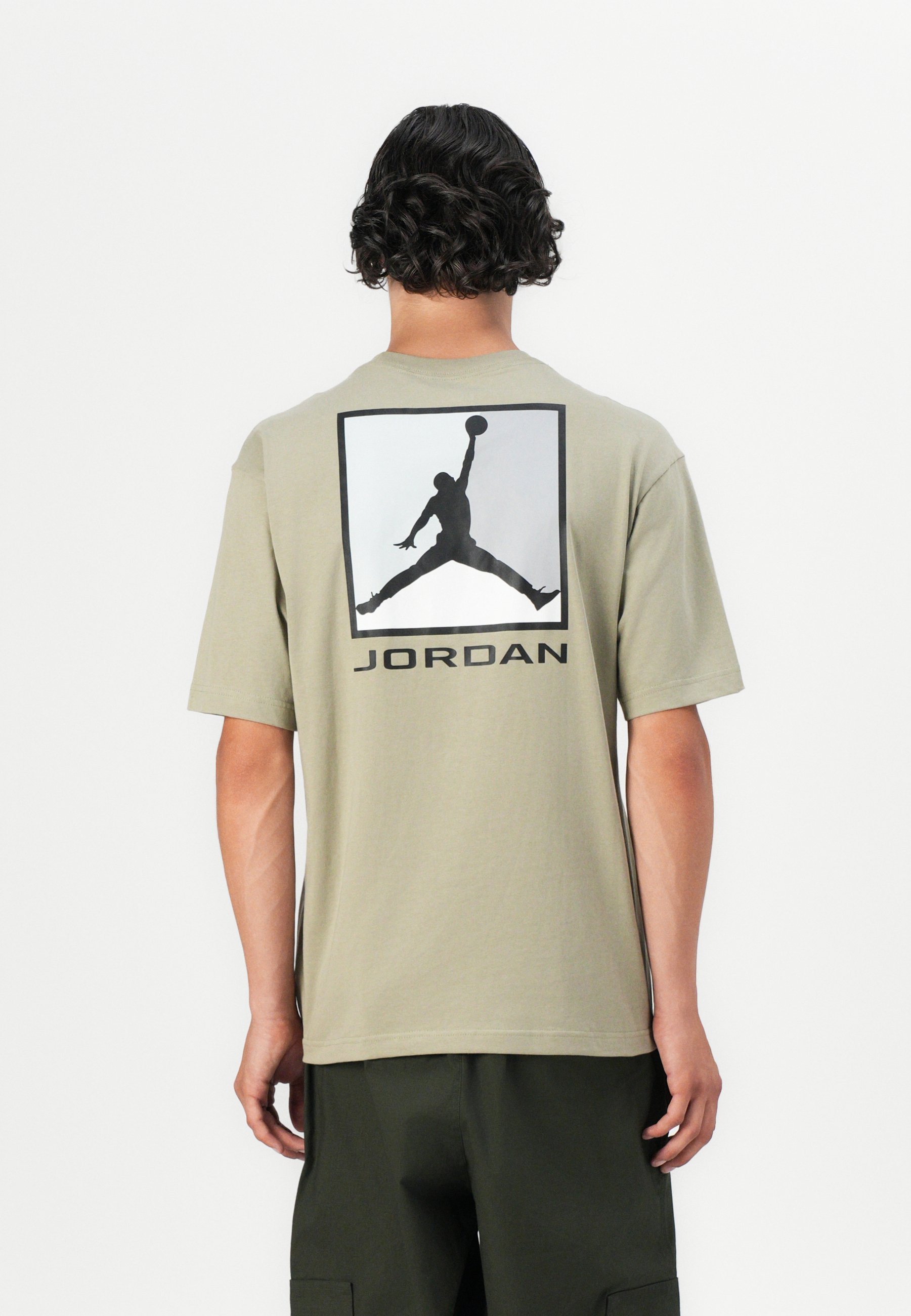 Jordan CREW - Koszulka z nadrukiem - średni khaki