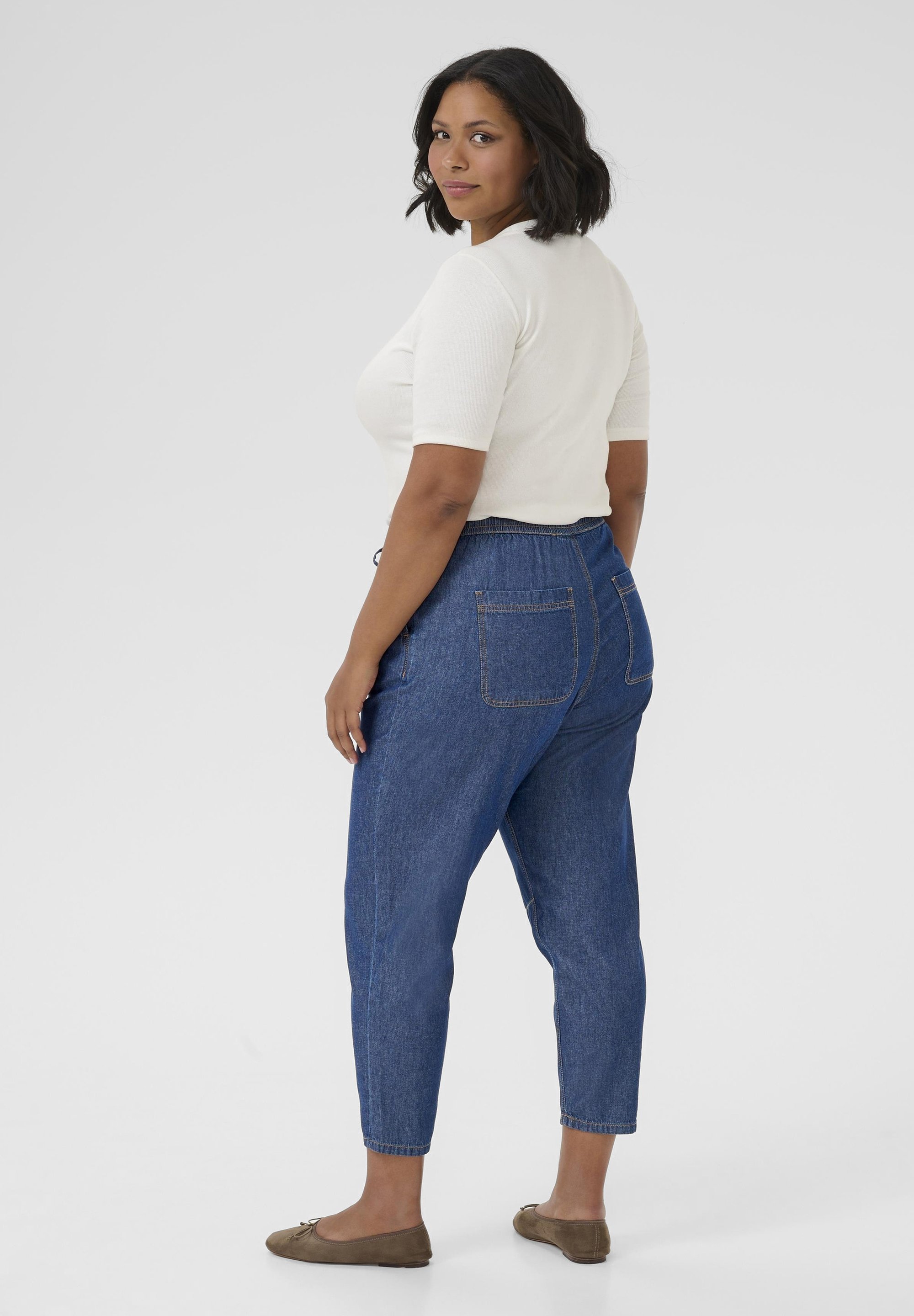 Kaffe Curve LOUISA - Jeans met taps toelopende pasvorm - donkerblauw chambray