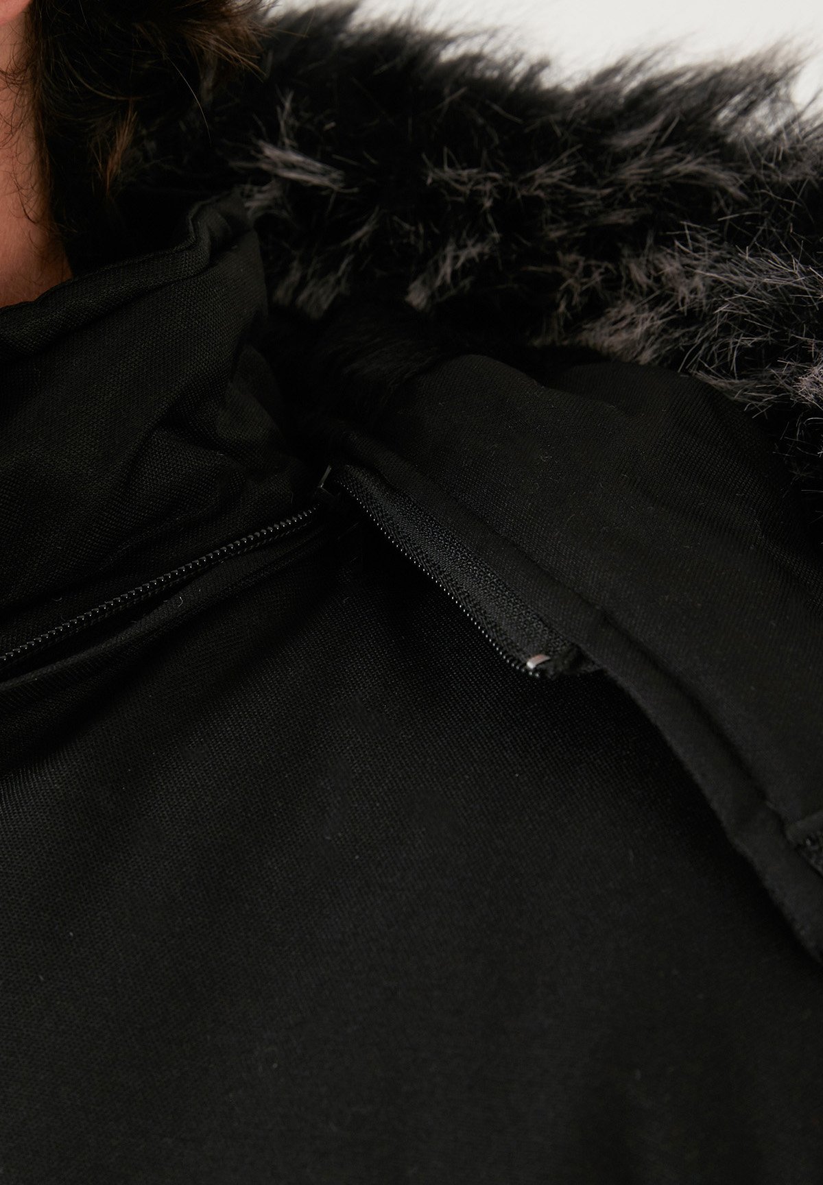 Buratti 100 mit abnehmbarer Kapuze – Wintermantel – schwarz