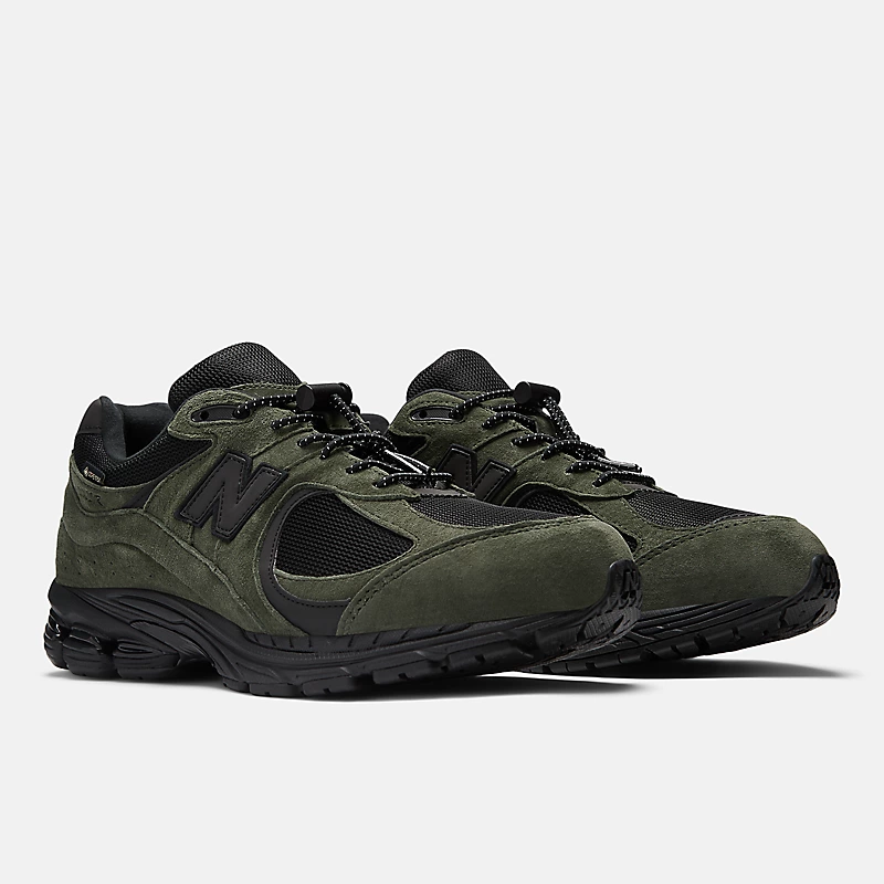 JJJJound x NB 2002R GORE-TEX® para homem – Verde com preto