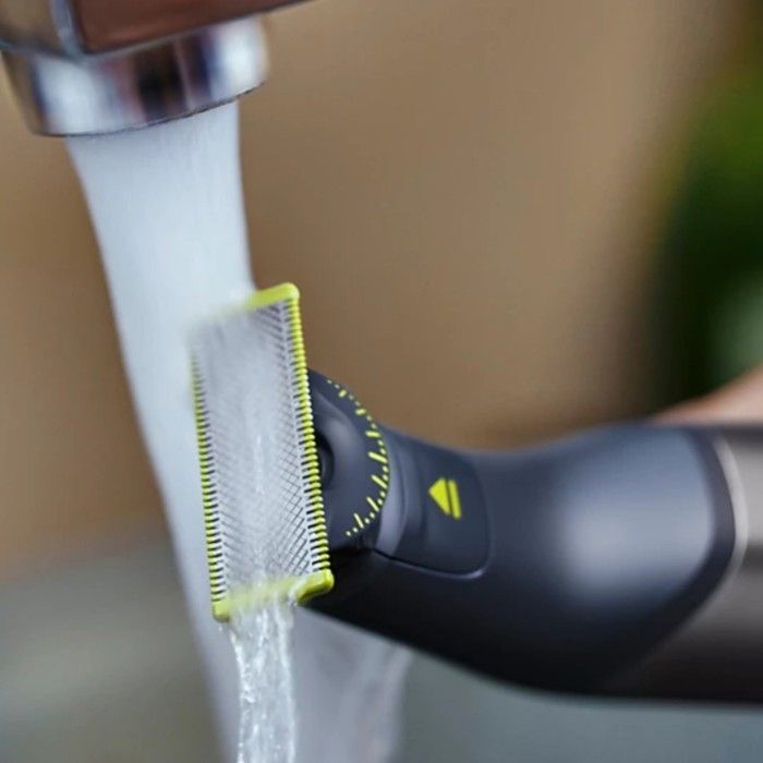 Recortadora eléctrica de barba - PHILIPS - OneBlade Pro 360 - 1 cuchilla, rotación de 360° - 14 longitudes de corte - 100% resistente al agua
