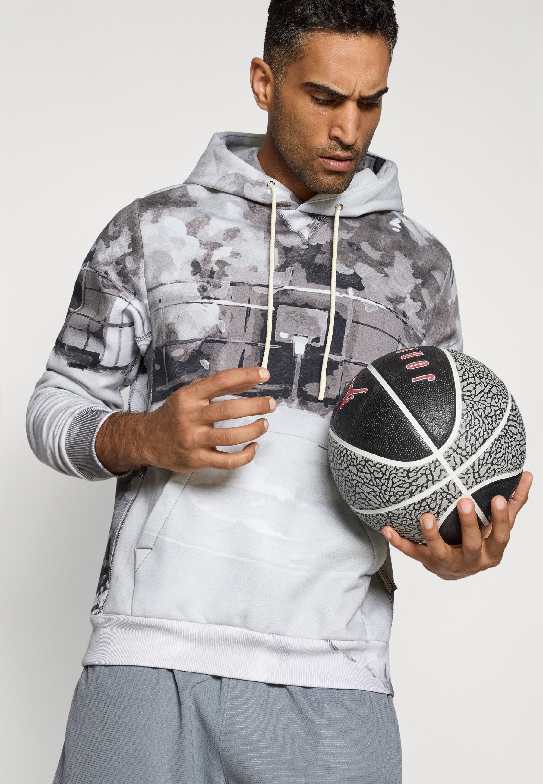 Sweat à capuche Nike Performance STANDARD ISSUE AOP - Gris fer/Ivoire pâle