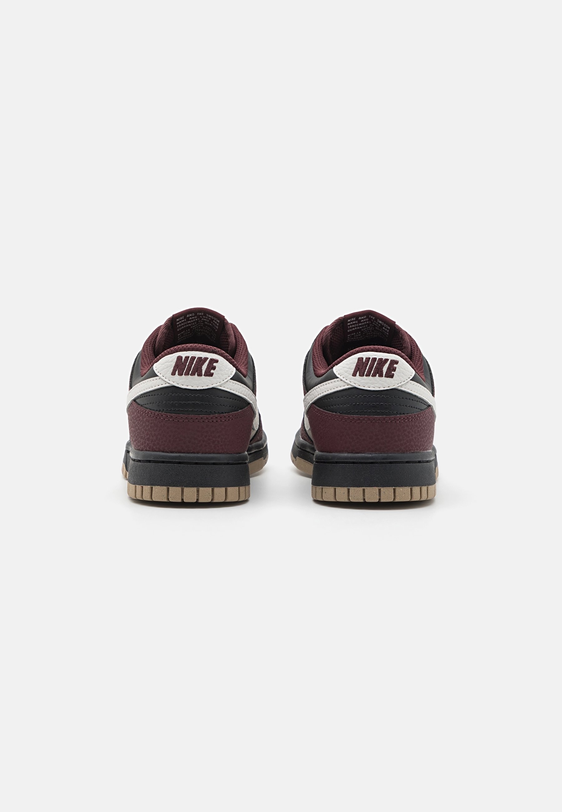 Baskets Nike Sportswear - rouges
