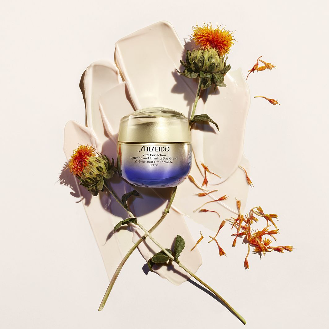„Vital Perfection“ stangrinantis ir stangrinamasis dieninis kremas su SPF 30 Prabangus raukšles ir senėjimą stabdantis kremas