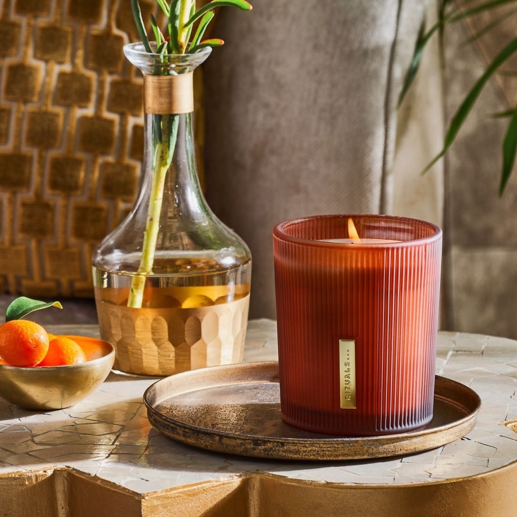 Vela perfumada Rituals Candle “The Ritual of More” – 290 g