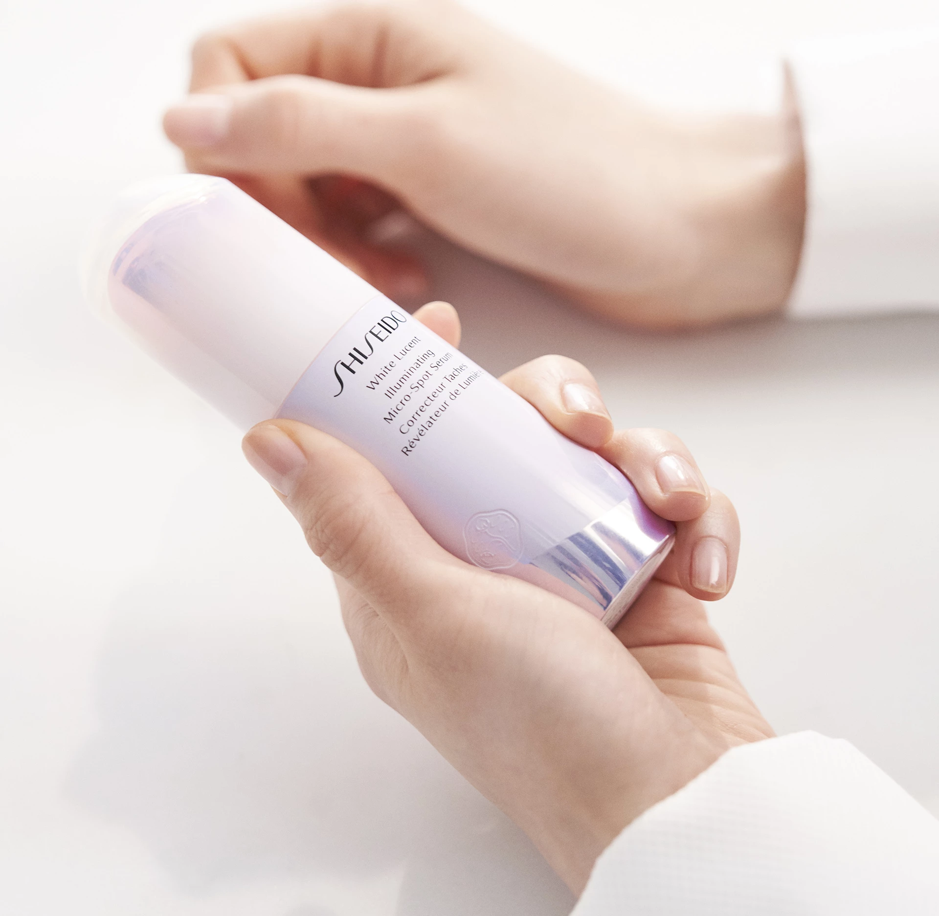Ser iluminator micro-puncte White Lucent 30 ml - Shiseido