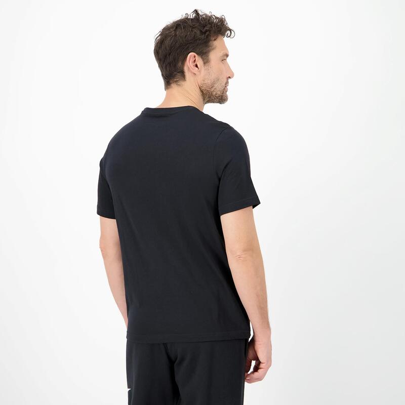  Reebok tapatybė