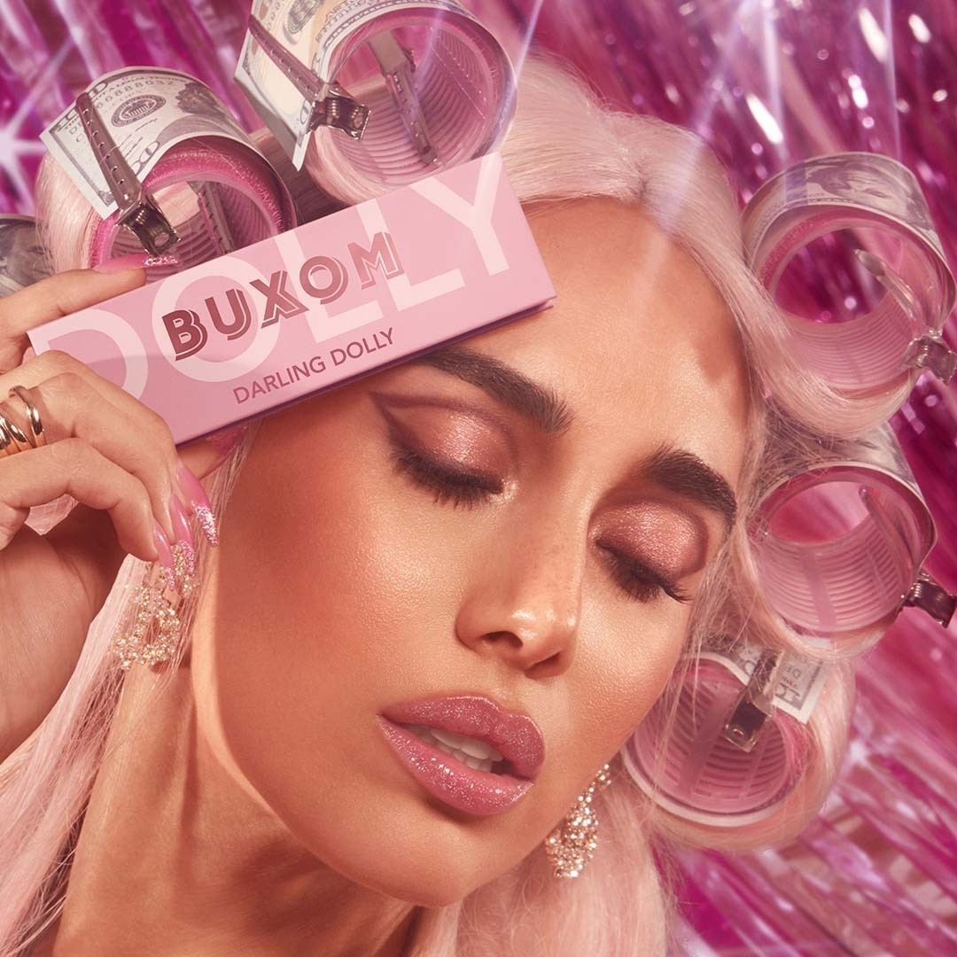 Paleta očných tieňov BUXOM Eyeshadow Dolly Collection - 53 g