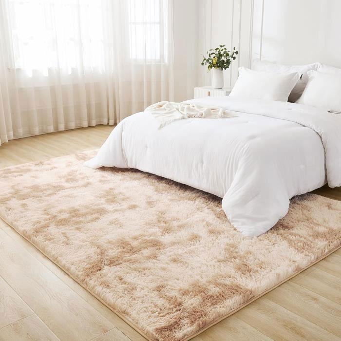 Hoogpolig vloerkleed voor de woonkamer - FREOSEN - 160 x 200 cm - Beige - Langpolig - Antislip