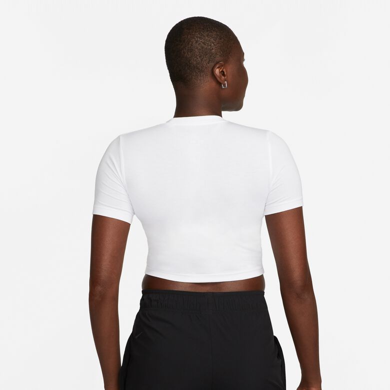 Sportswear Essential Slim Crop Tee
