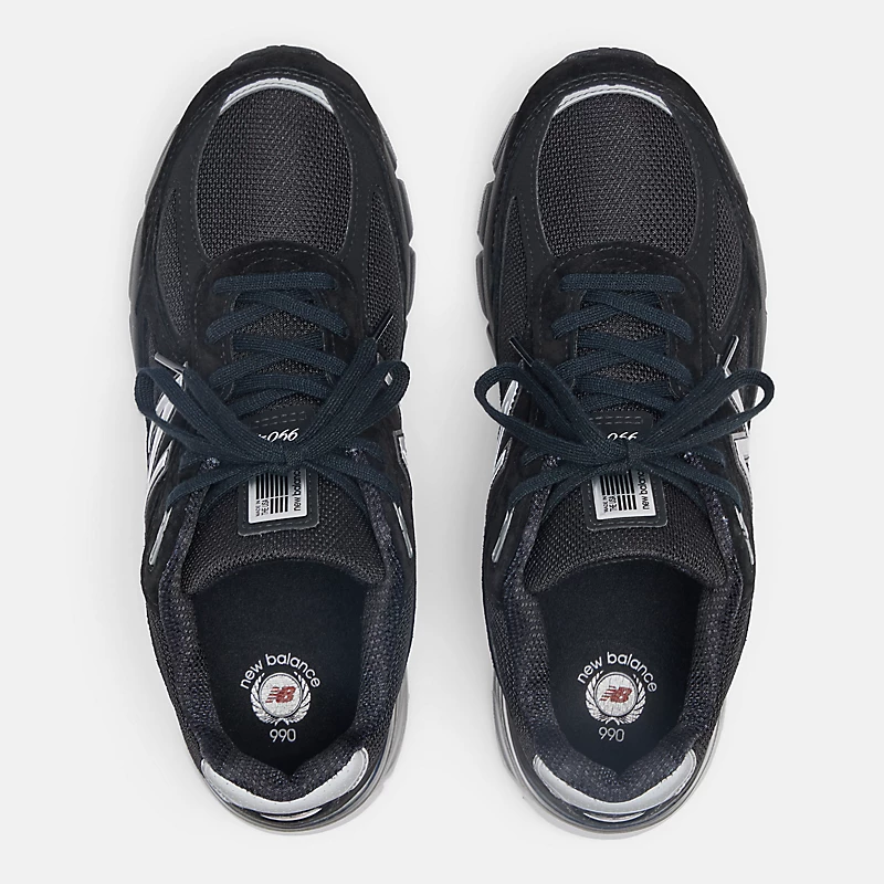 Wyprodukowano unisex w USA 990v4 - Czarny ze srebrnym
