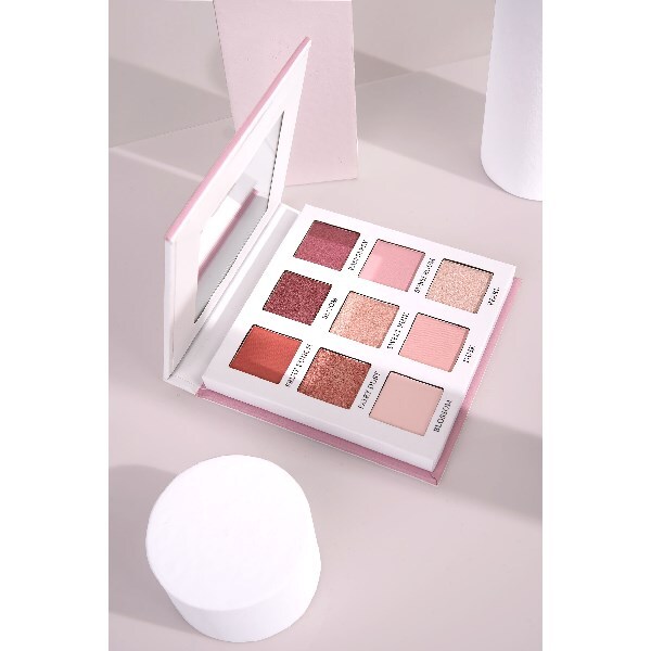 Paleta očných tieňov Eye Candy - Make me Blush
