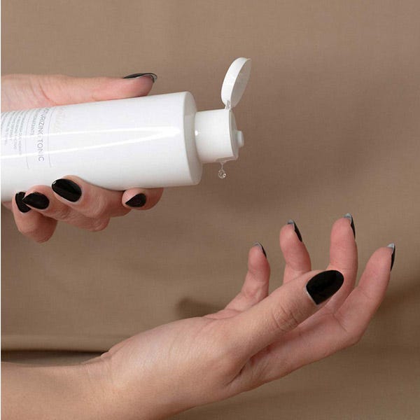 Hydratační tonikum Essentials| 1UD