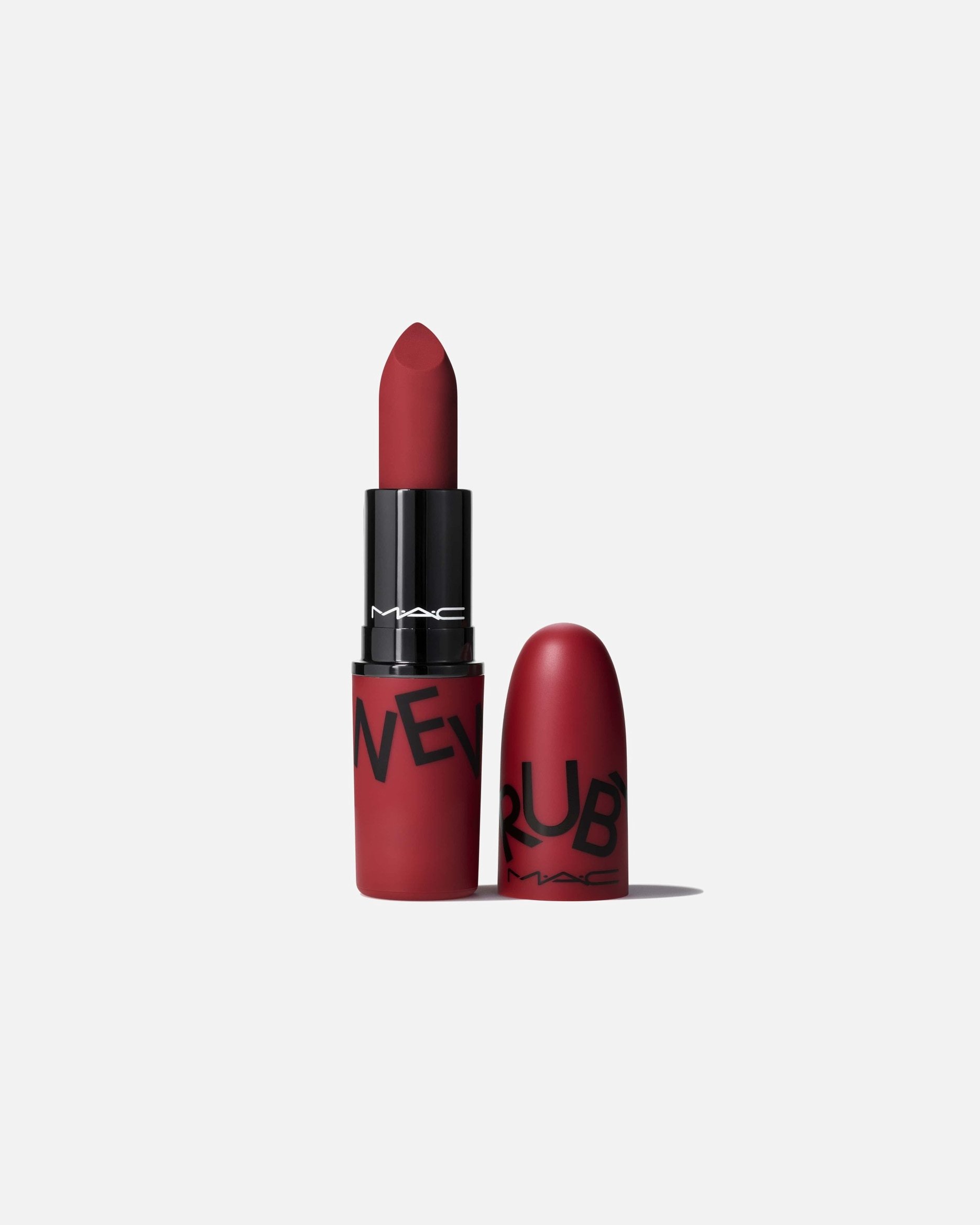 MAC Ruby's Crew Powder Kiss lūpu krāsa - 3 g