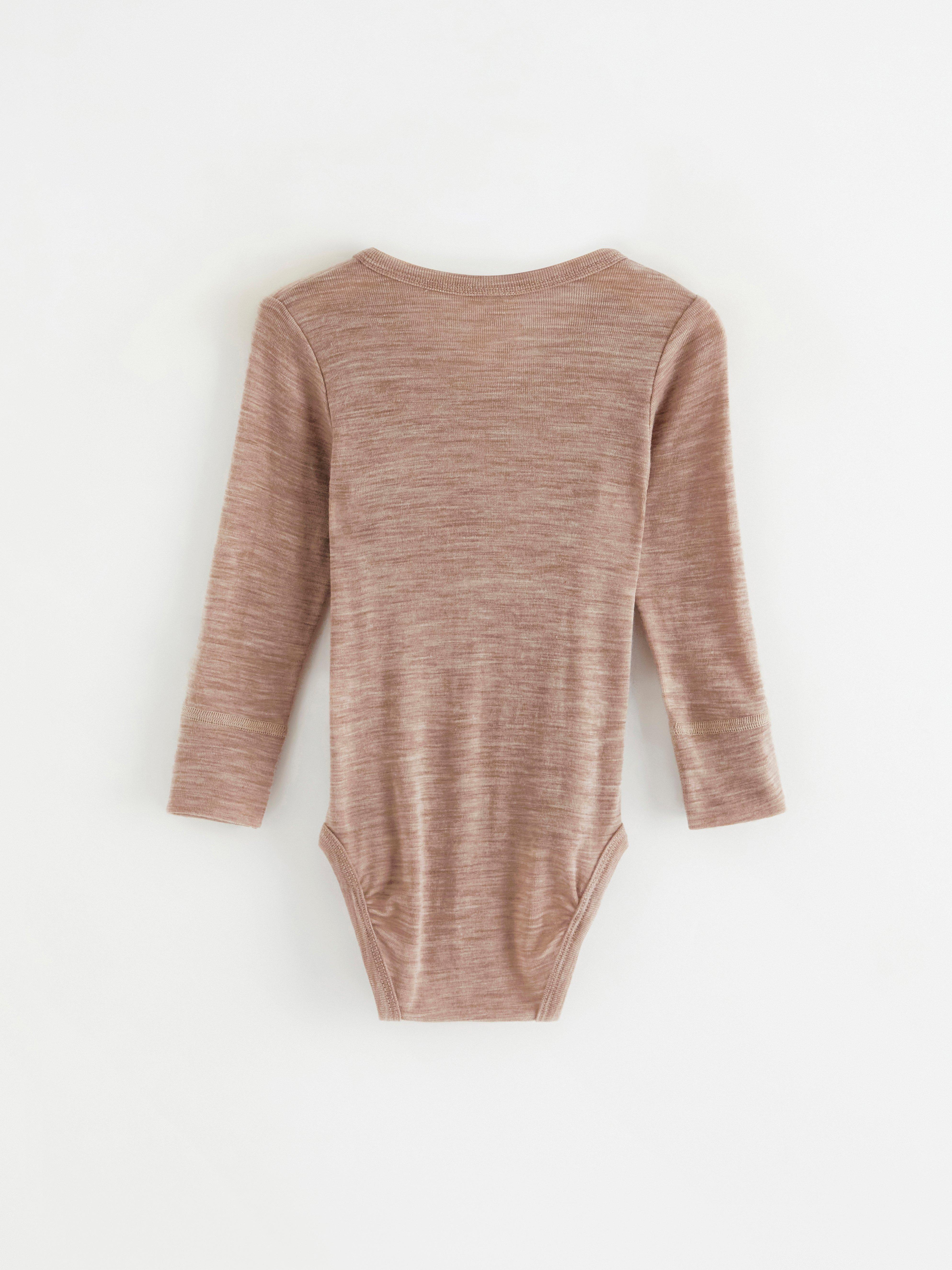 Omlottbody i merinoull Light Beige Melange
