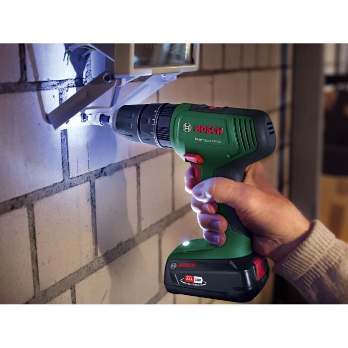 Perceuse visseuse à percussion Bosch EasyImpact 18V40 + (2xbatterie 2,0Ah) + chargeur AL18V-20 in carrying case