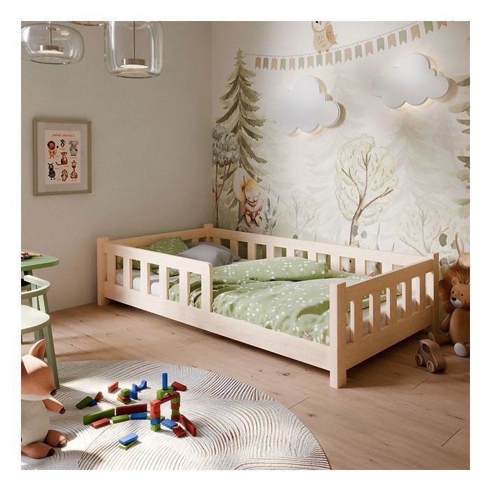 Cama infantil Montessori PINI de 80x160 cm en madera natural con barandilla de seguridad — Base de lamas, madera maciza de pino