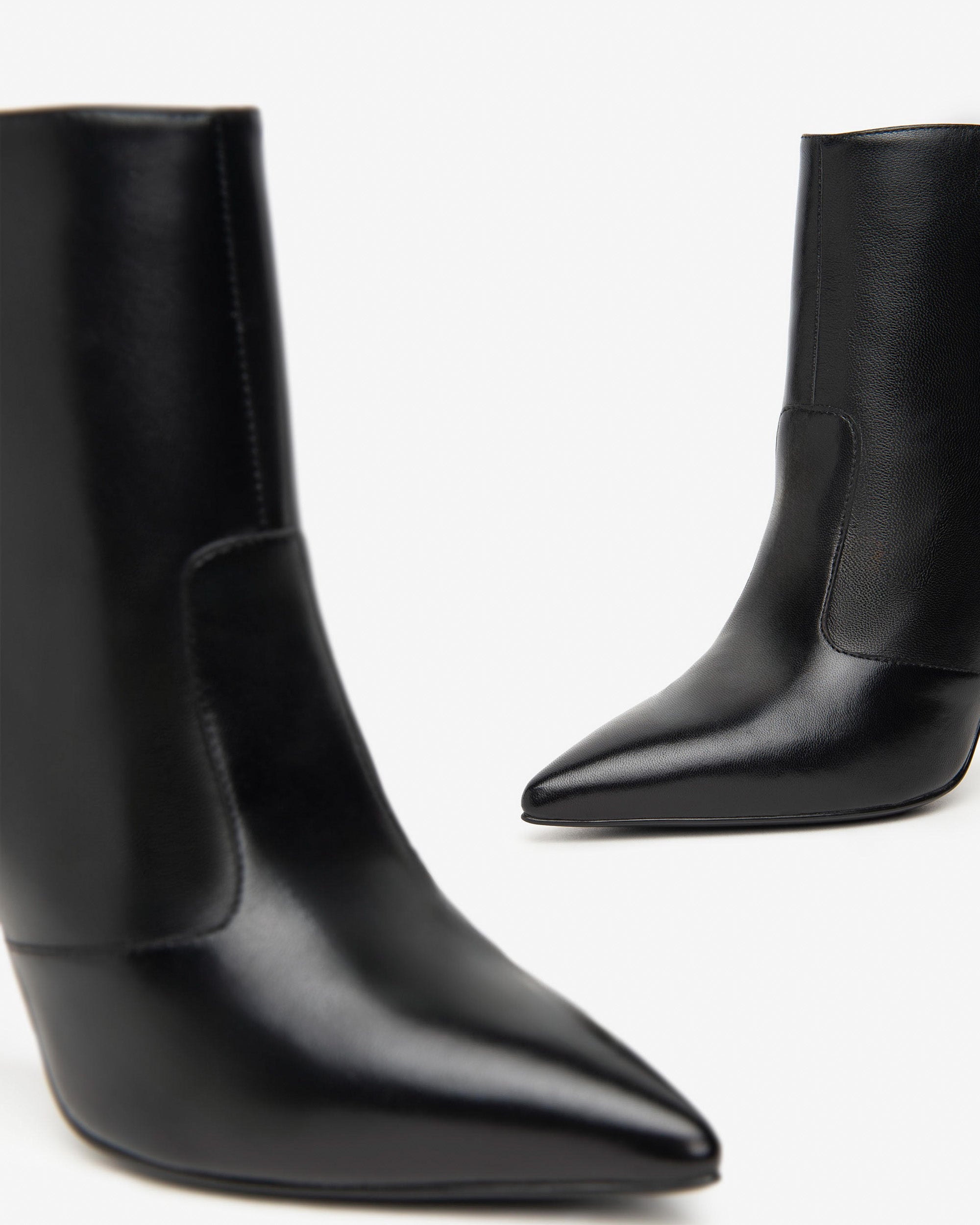  Damen-Ankle-Boots aus Leder