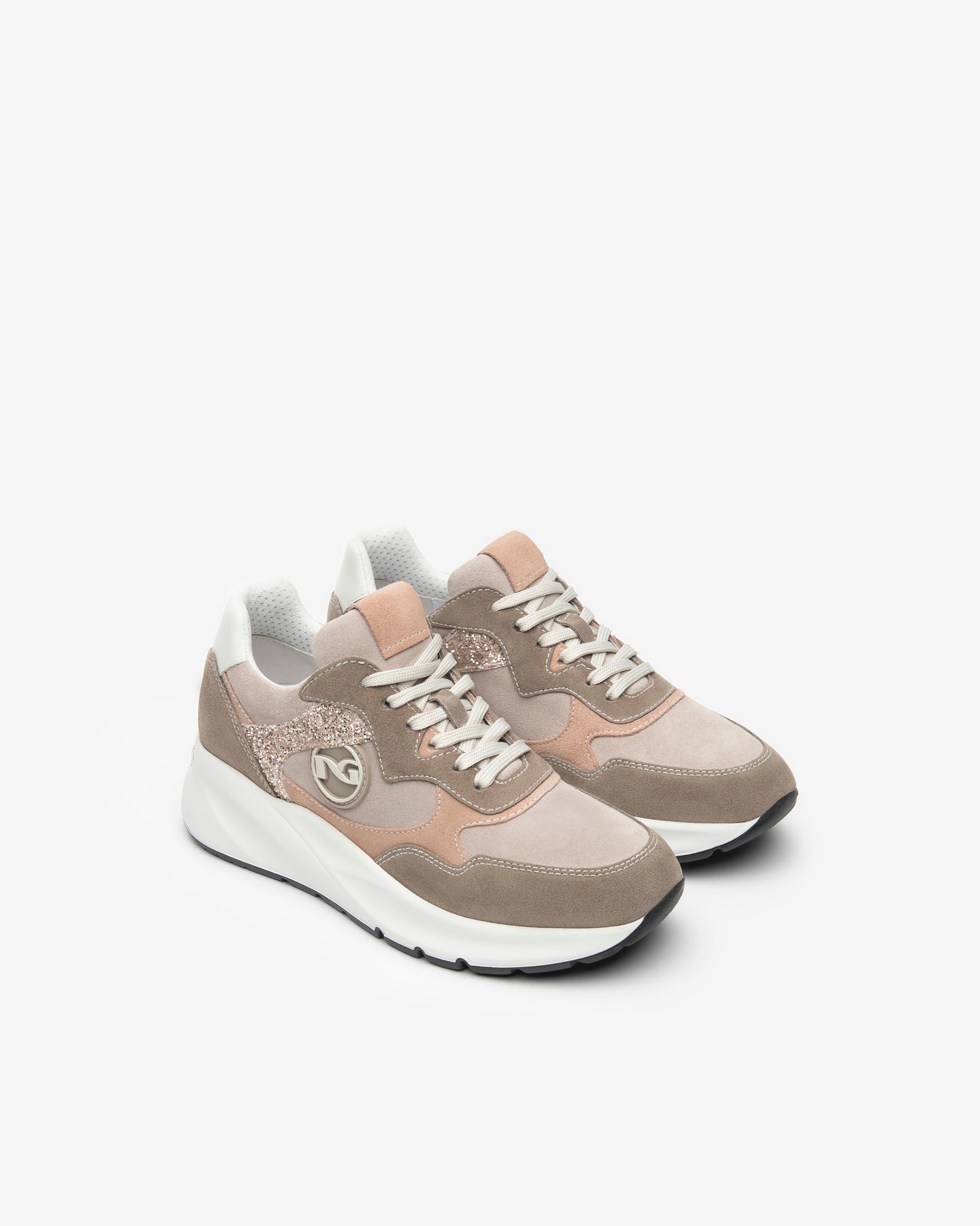  Baskets pour femmes en cuir, daim et matières techniques