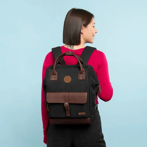 Cabaia Batoh Adventurer Medium Managua, černý