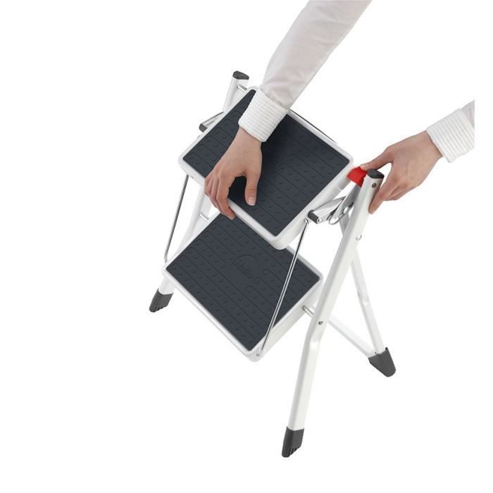Marche pied 2 marches pliable antidérapant en acier Hailo Mini