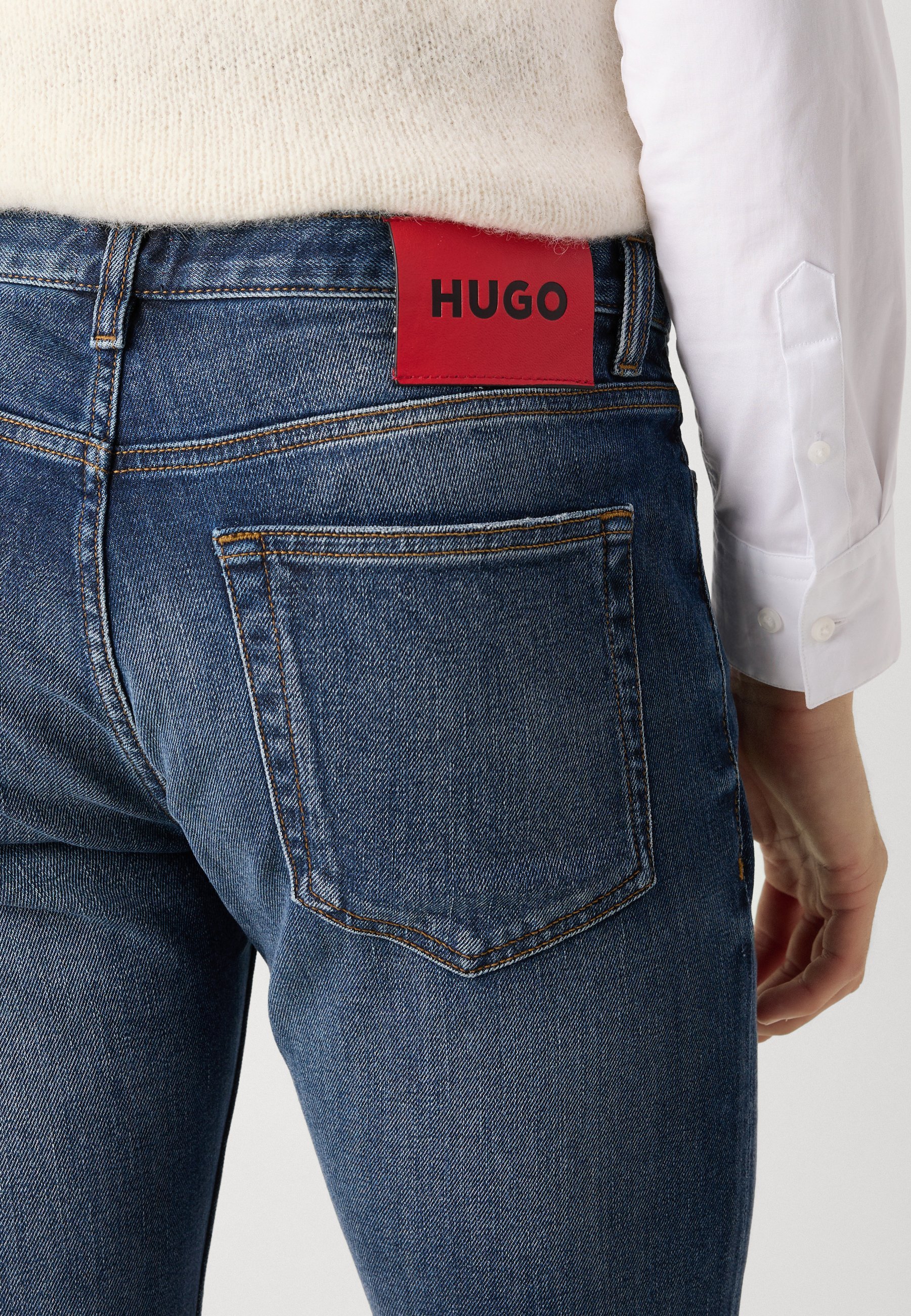 HUGO Slim fit jeans - felblauw