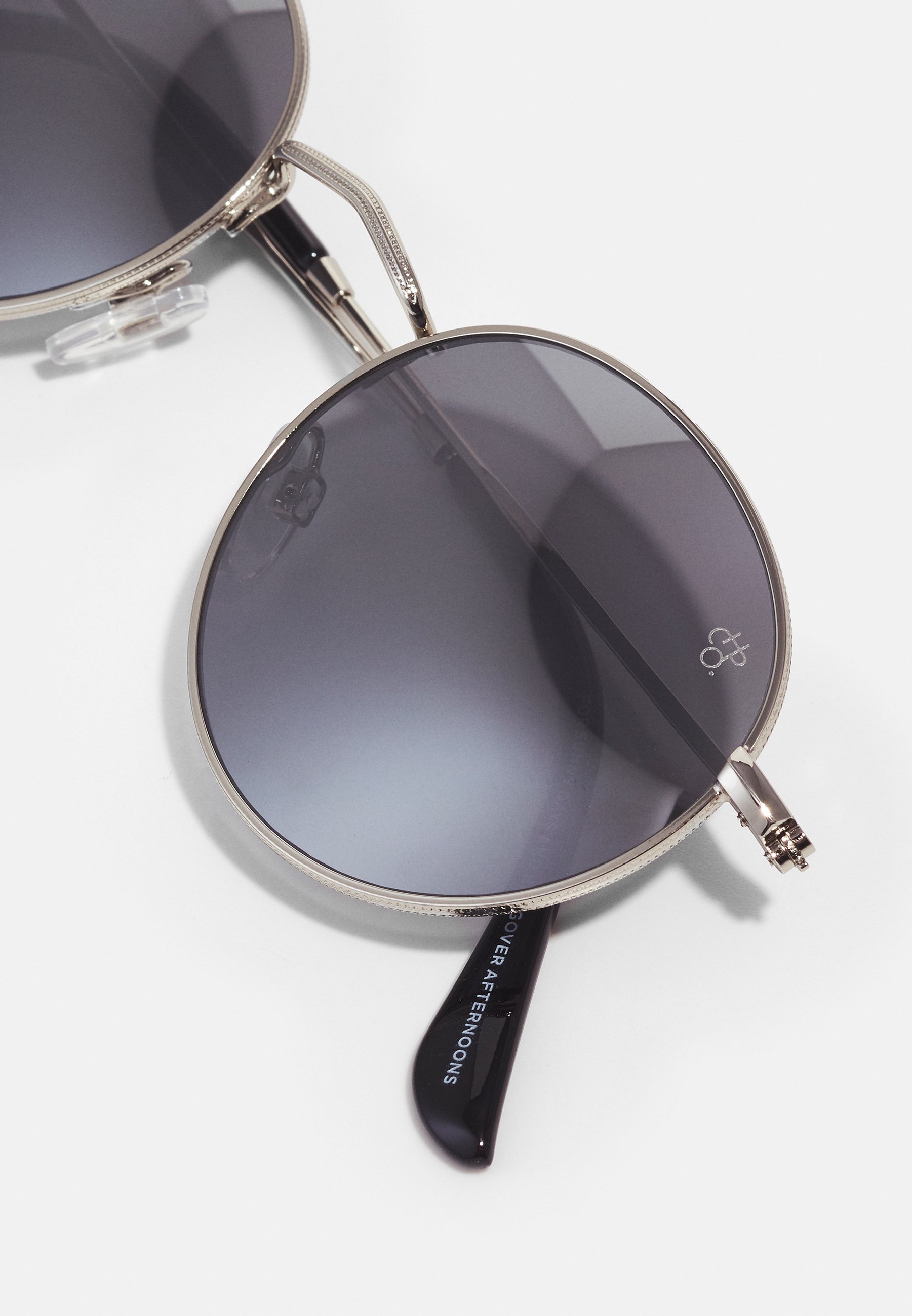 Lunettes de soleil CHPO LIAM UNISEXES - couleur argent