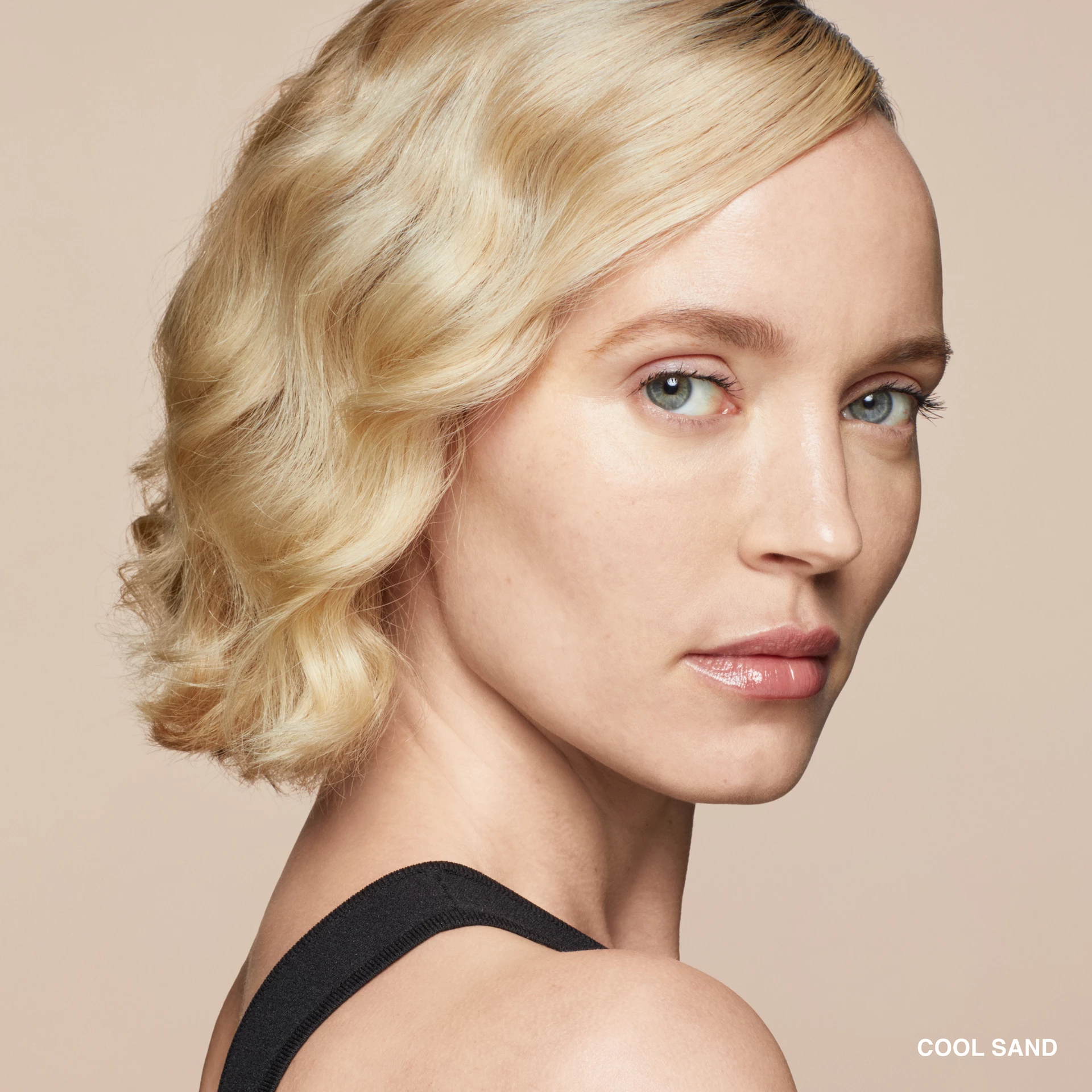 Stick corector de ten 04 Cool Sand - Bobbi Brown